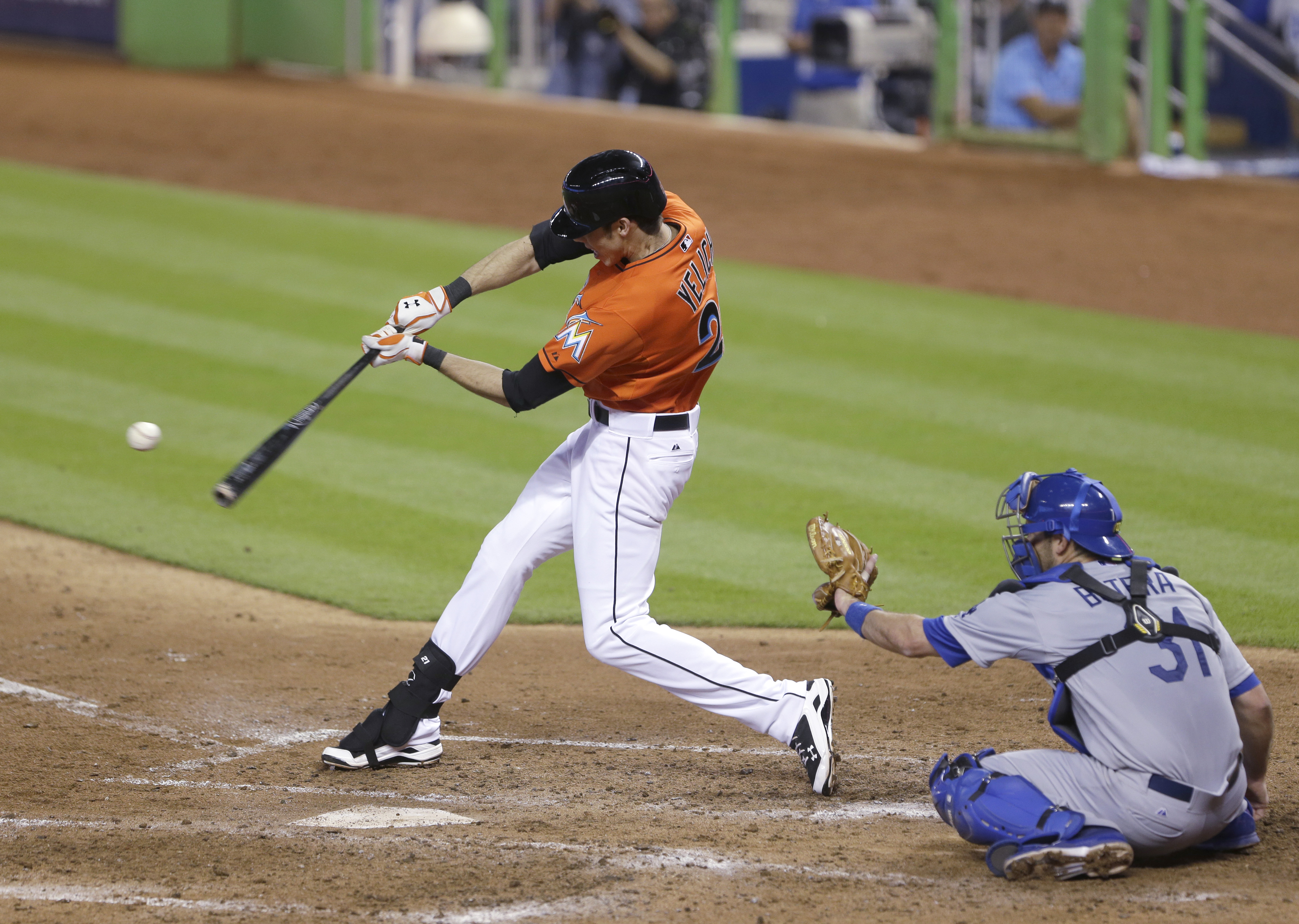Marlins rally in 9th and beat Dodgers 5-4