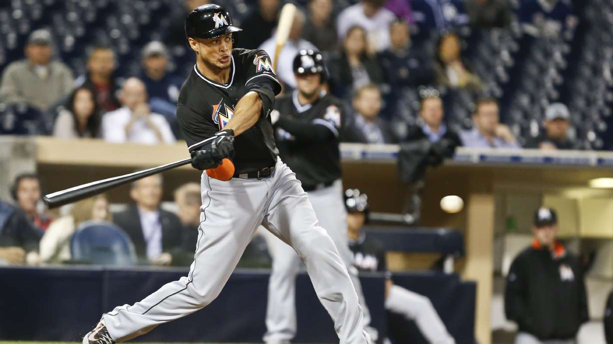 Stanton's HR lifts Marlins over Padres 3-1 in 11
