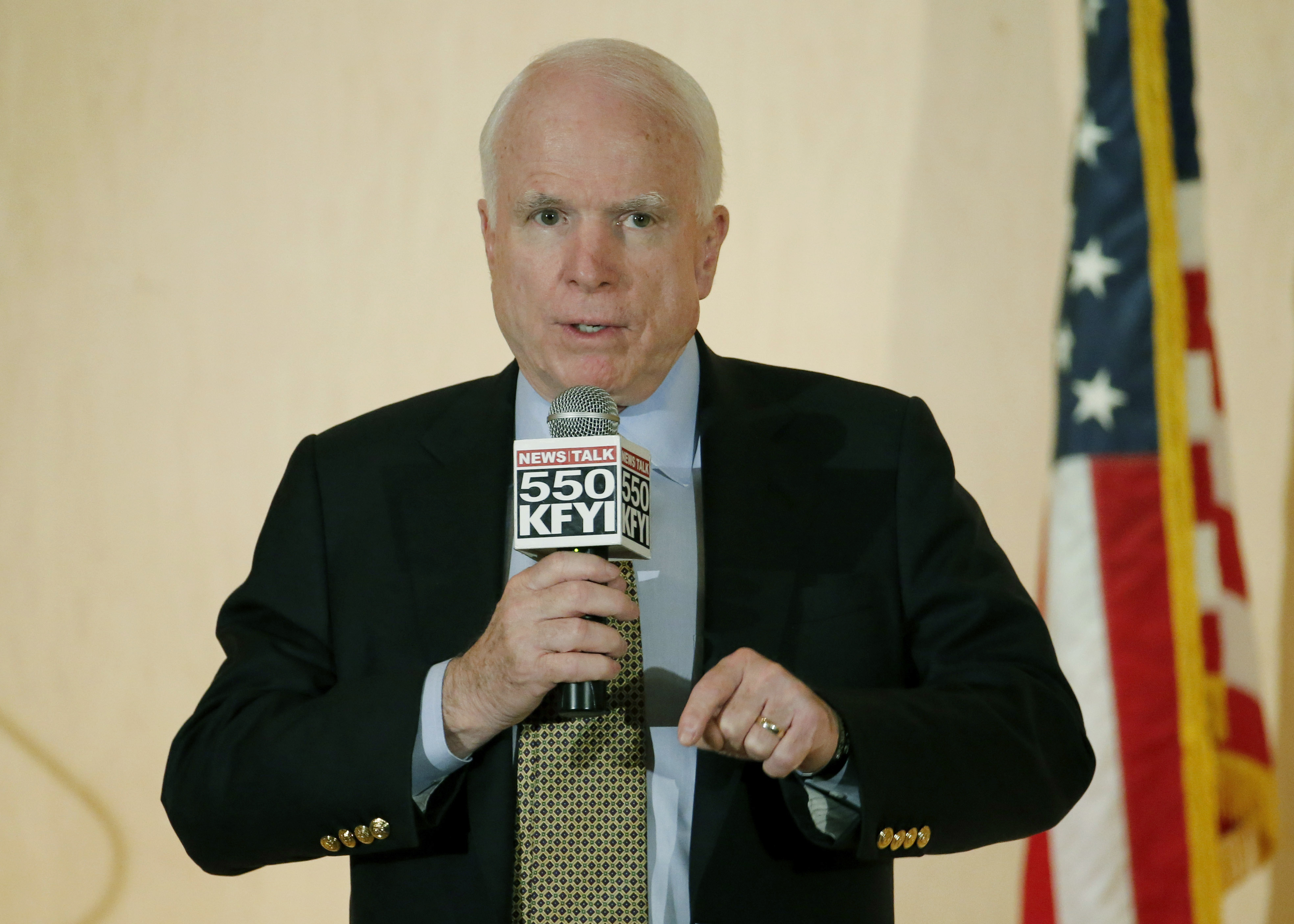 Sen. John McCain hears vets complaints over VA