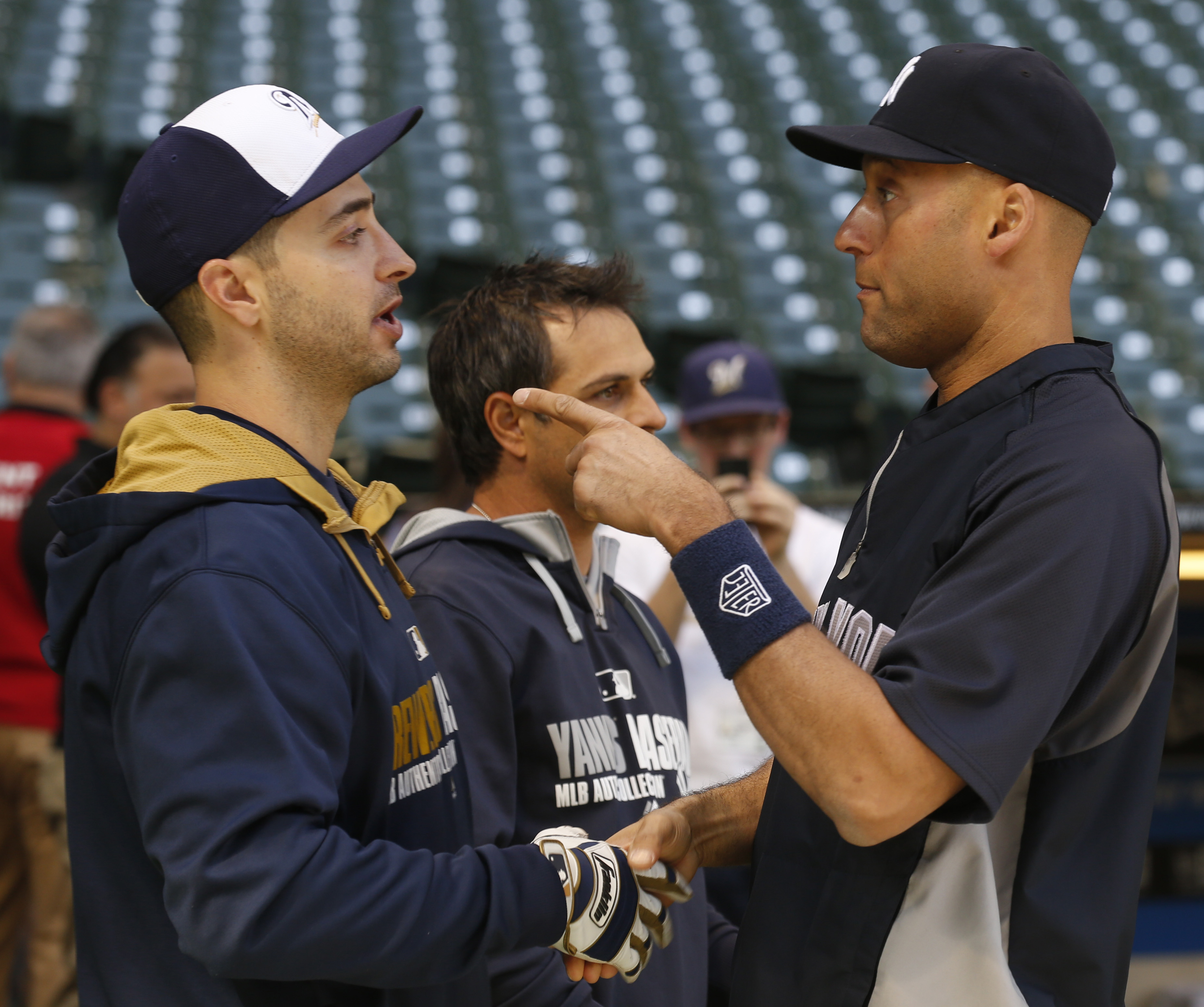3B Ramirez likely headed to DL for Brewers