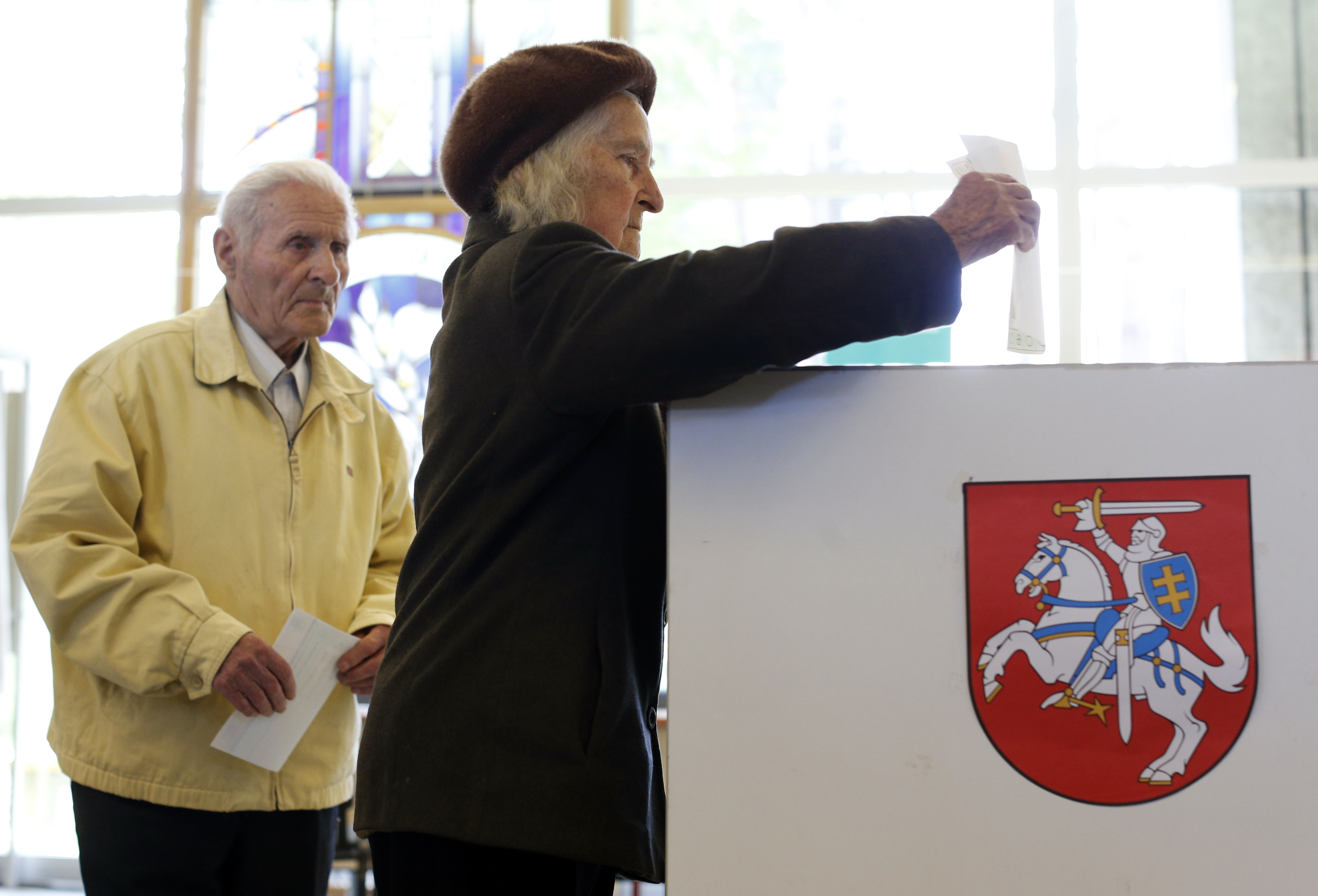 Incumbent wins 1st round in Lithuania vote