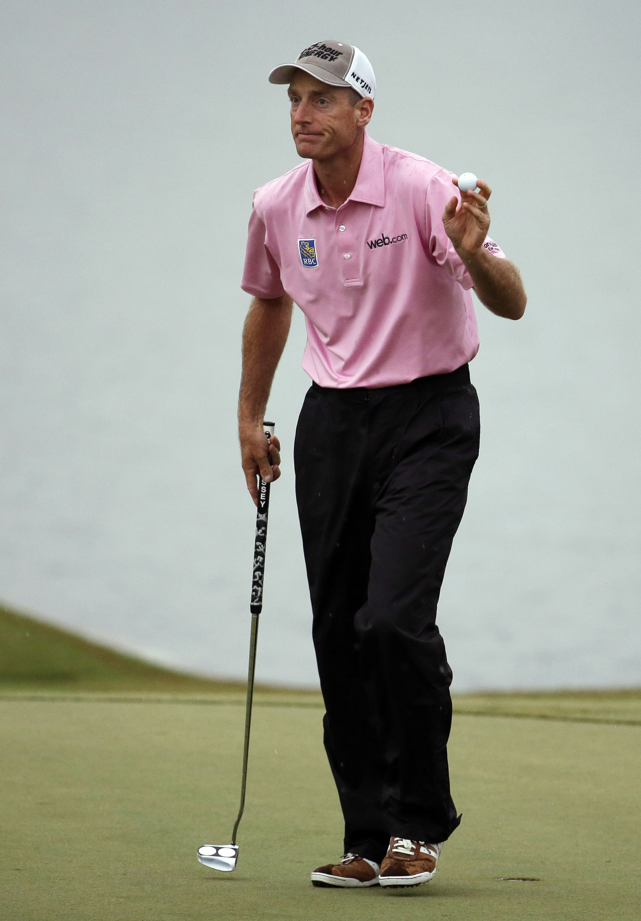 Furyk spending too much on TV _ in locker room