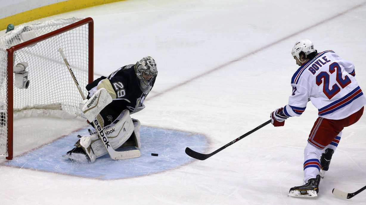 Rangers cap comeback, top Penguins 2-1 in Game 7
