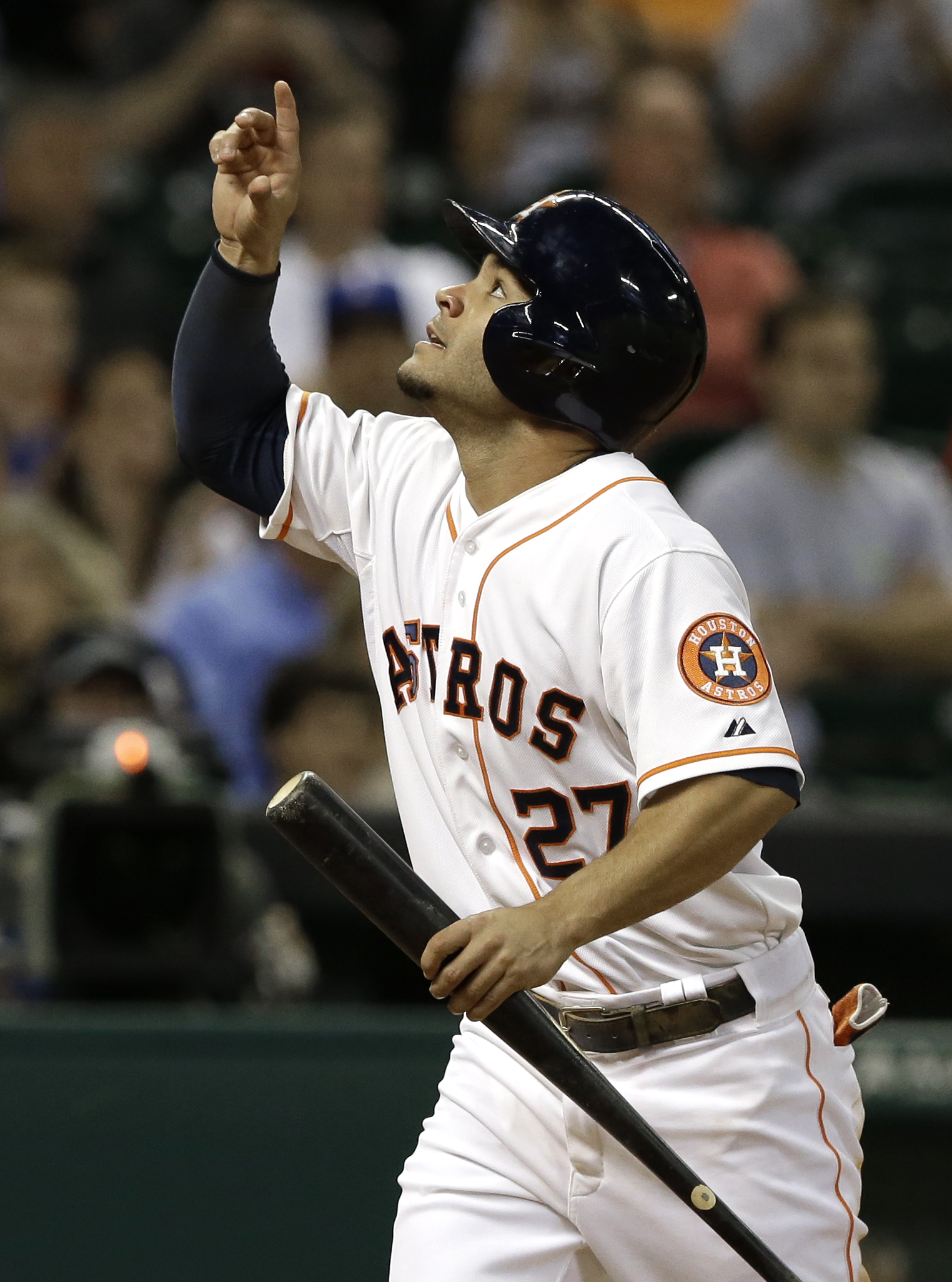 Keuchel pitches 7-hit shutout, Astros blank Texas