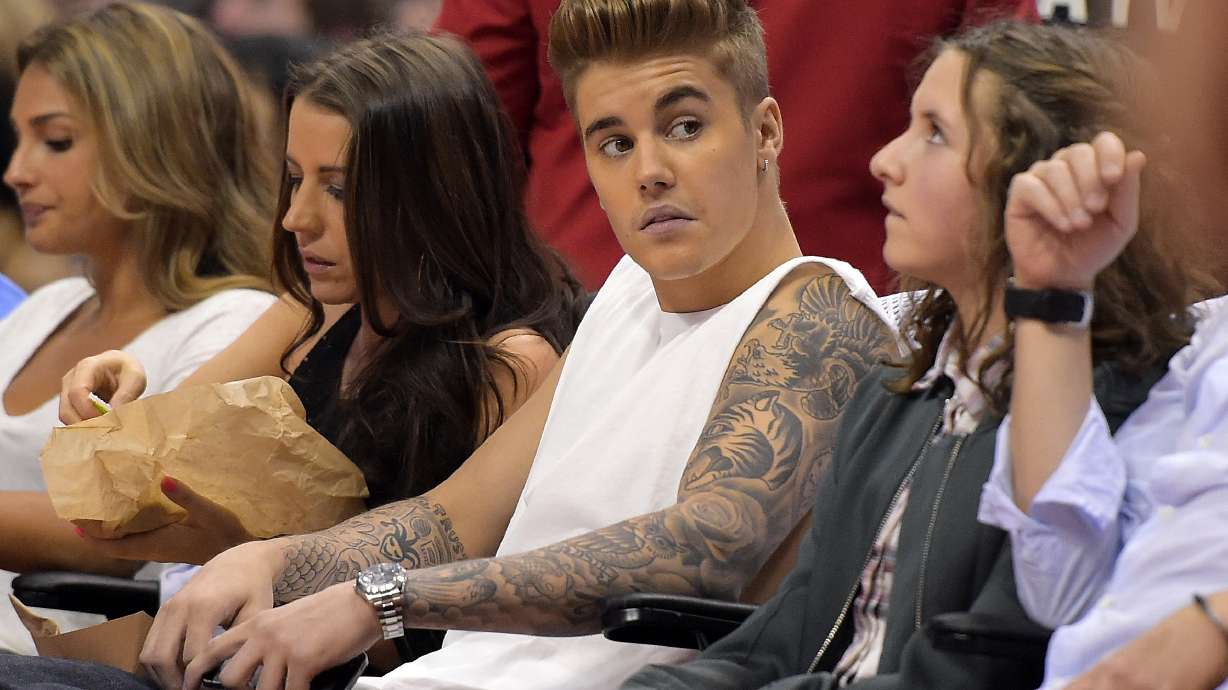 Los Angeles police investigating Justin Bieber