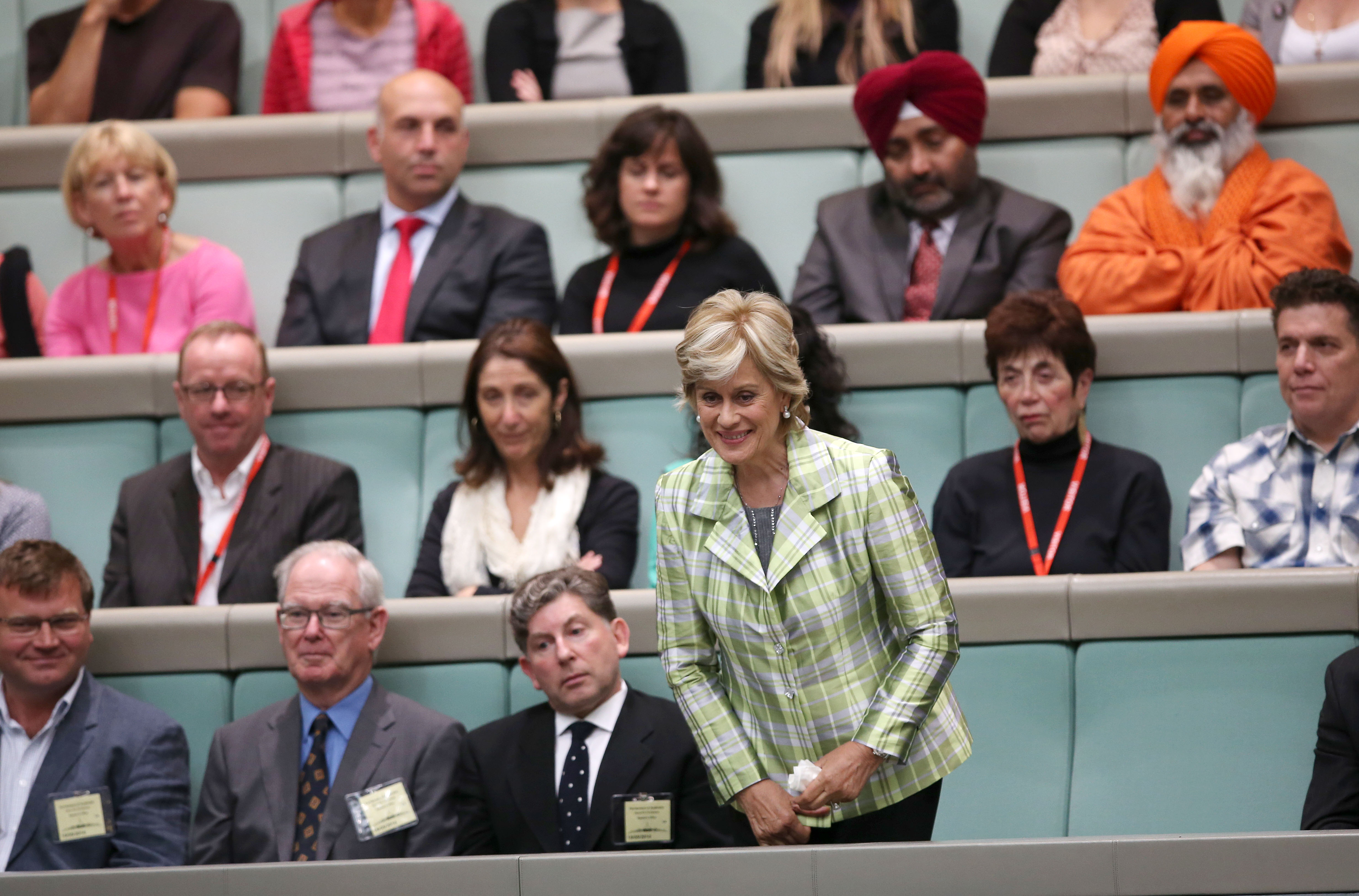 Australia Parliament applauds NZ soprano Te Kanawa