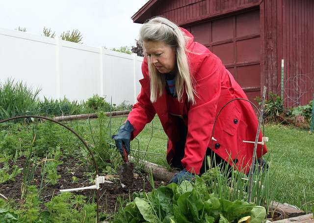 South Jordan woman fights cancer with new alternatives