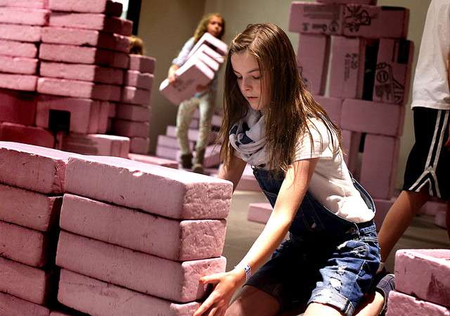 Maddi Dickson, 13, of Orem, builds a house at the Museum of Natural
Curiosity, Utahs newest family museum, at Thanksgiving Point in Lehi
on Thursday, May 15, 2014.