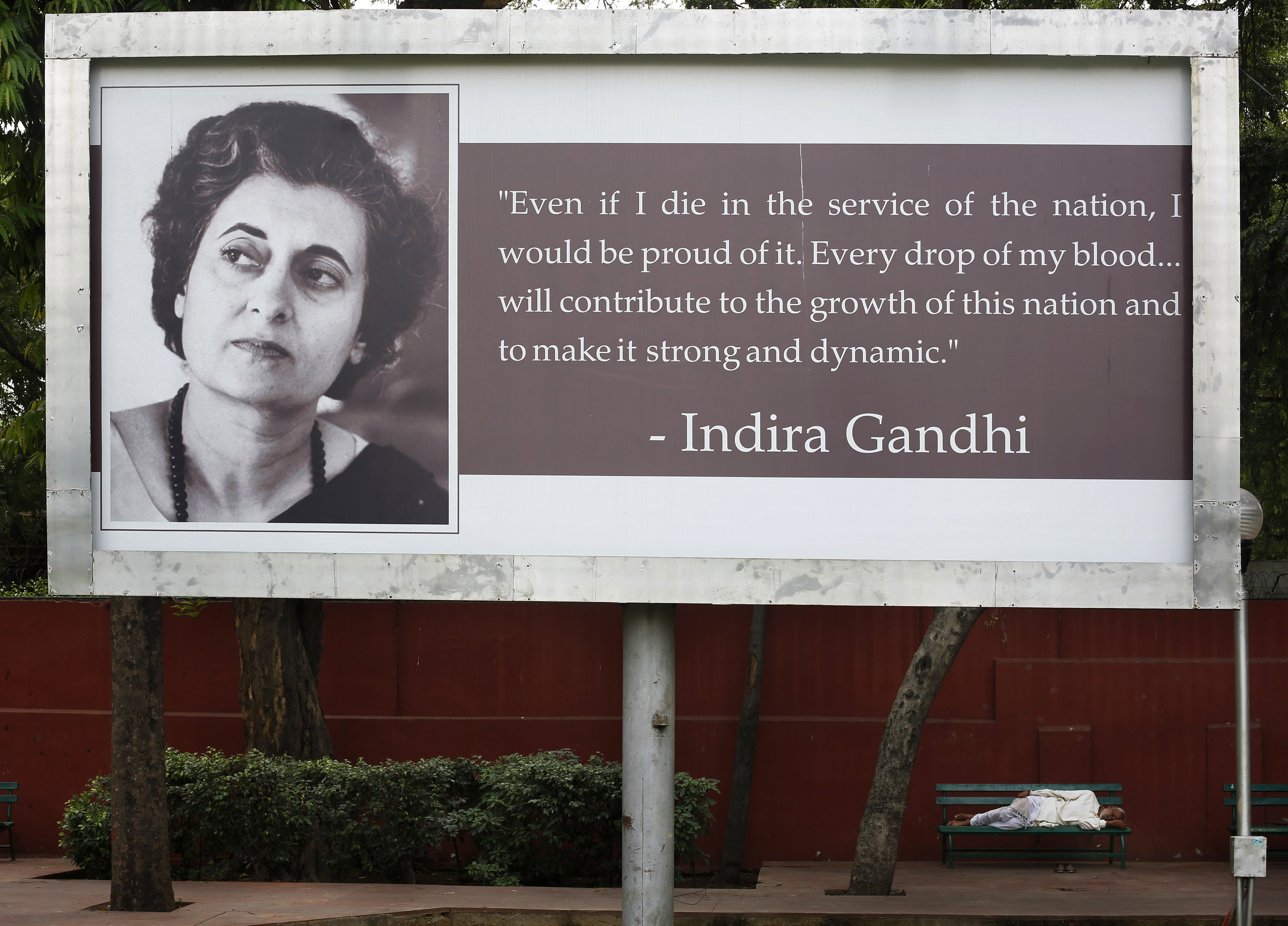 Indian voters show discontent with Gandhi dynasty