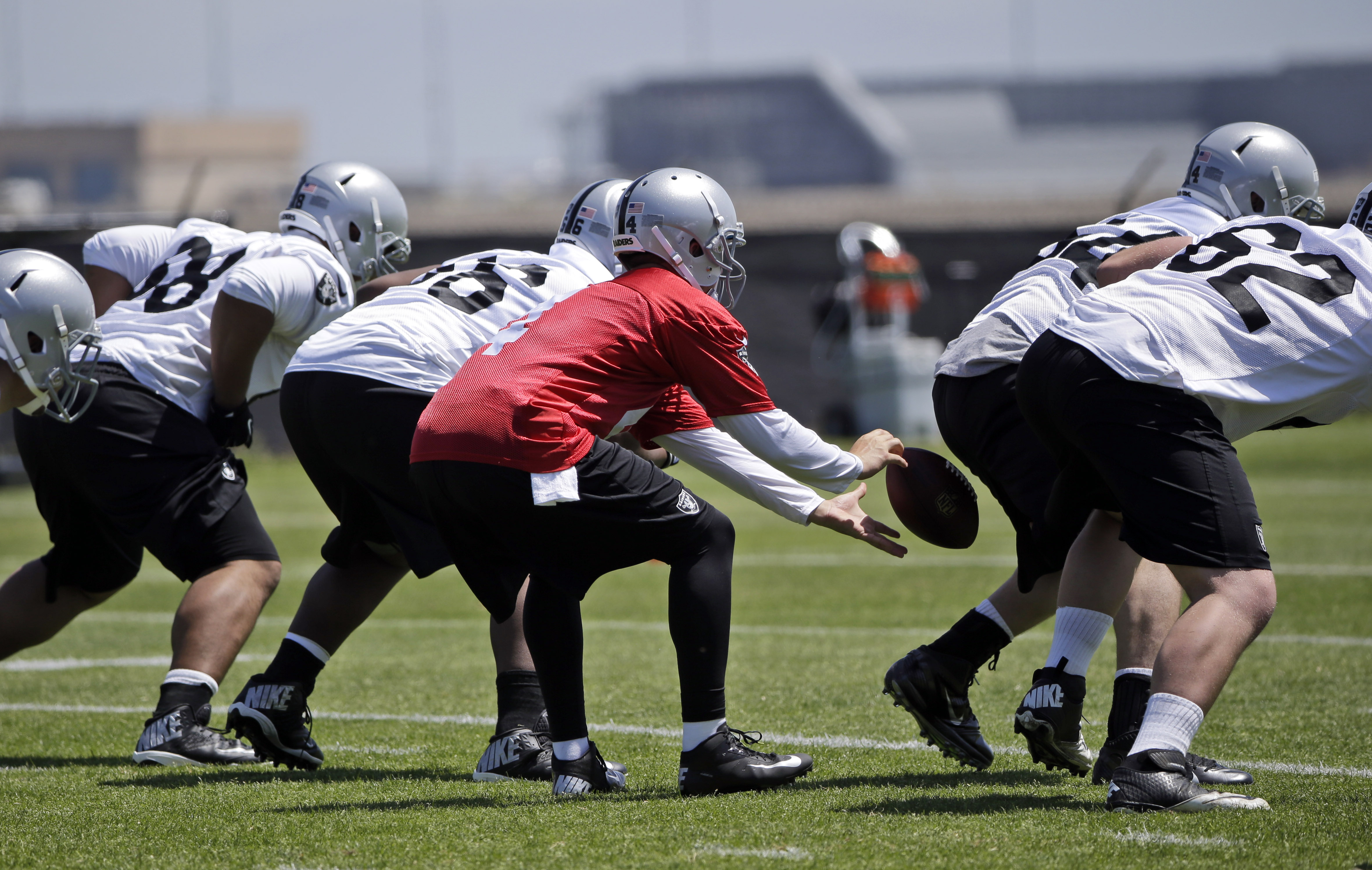 Derek Carr makes debut at Raiders rookie camp