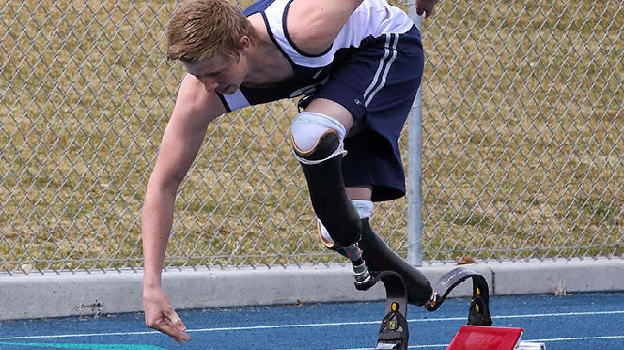 Double amputee competes at state track meet