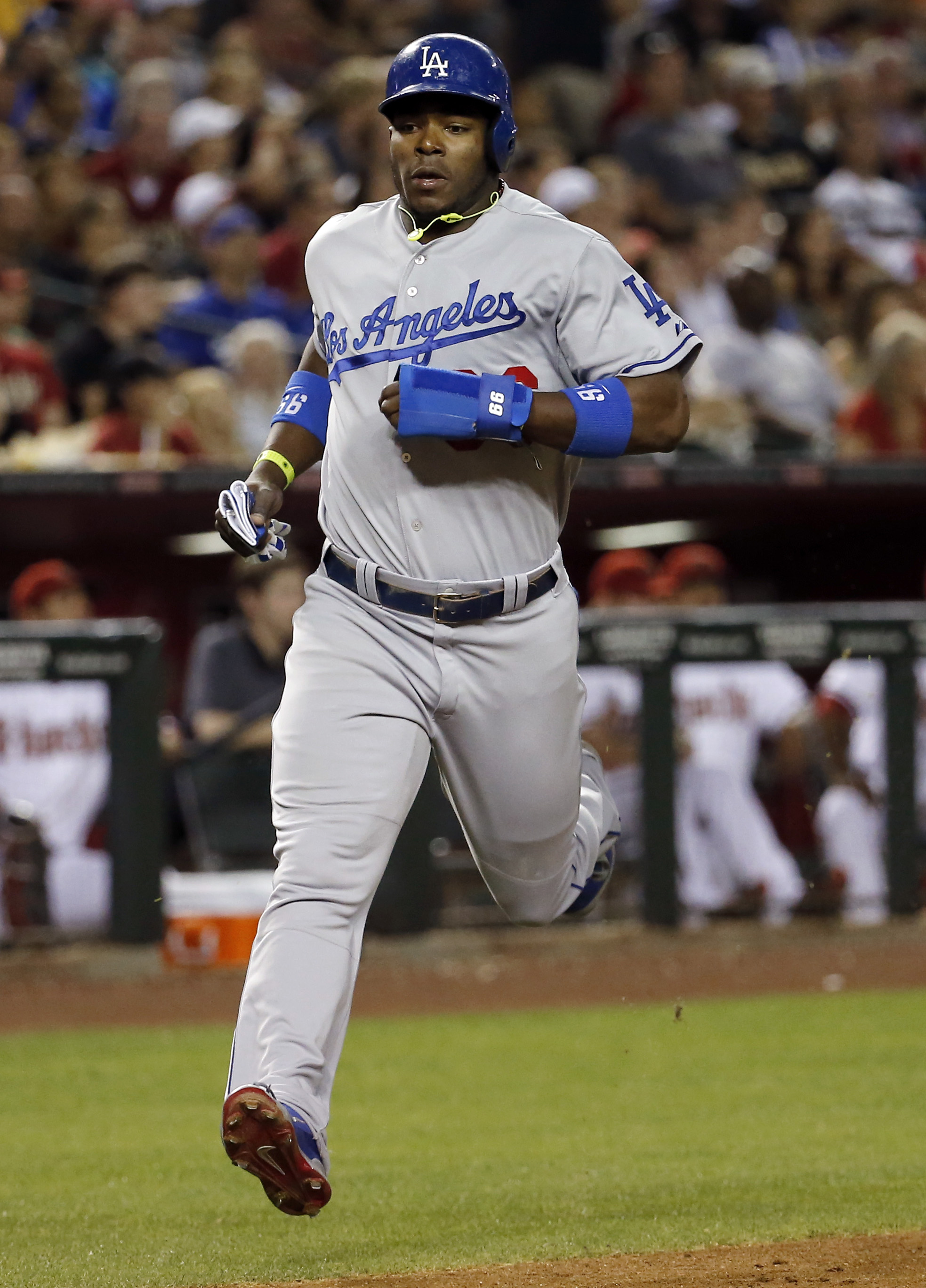 Greinke leads Dodgers to another win over Arizona