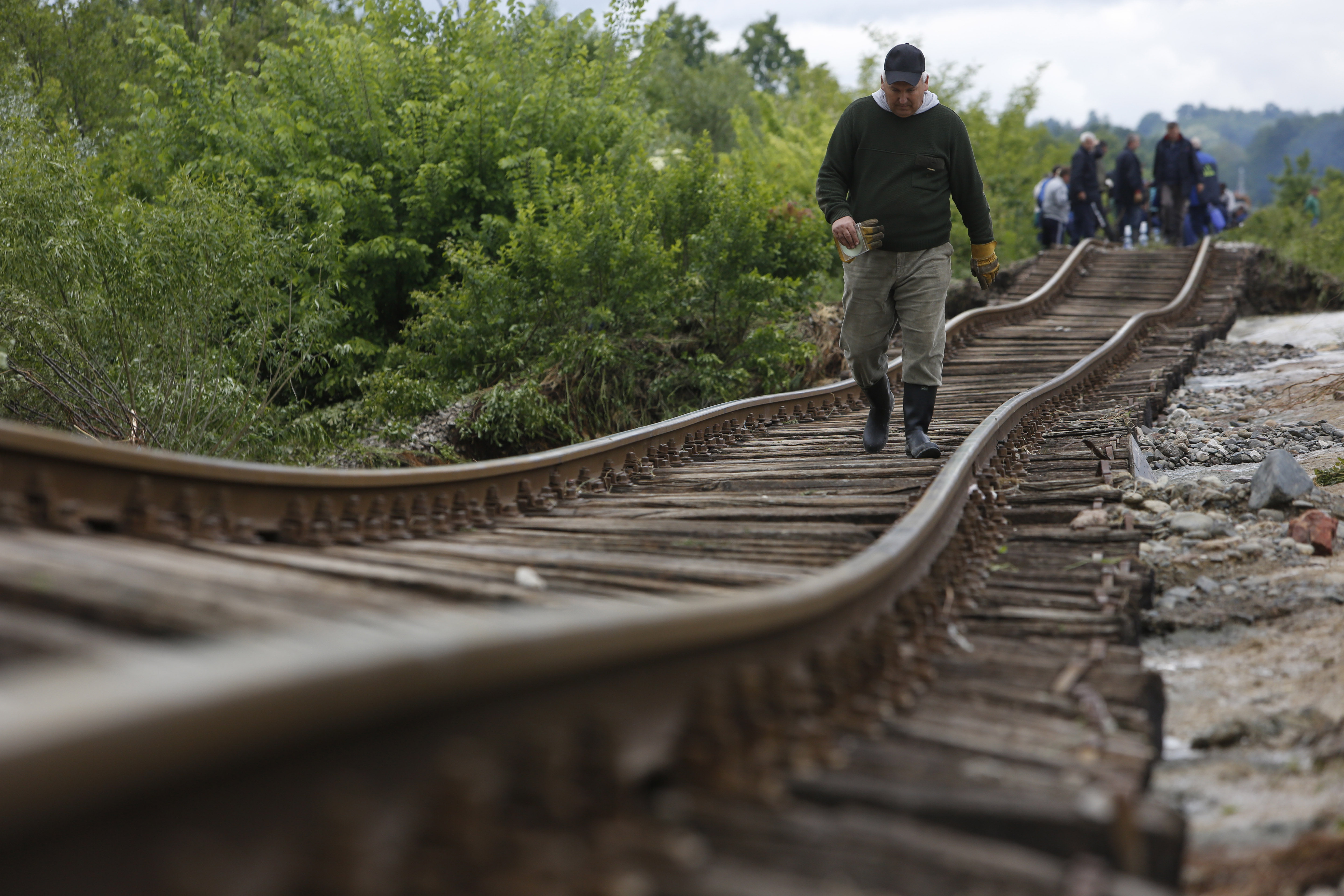 Bosnia floods create new land-mine risk in Balkans