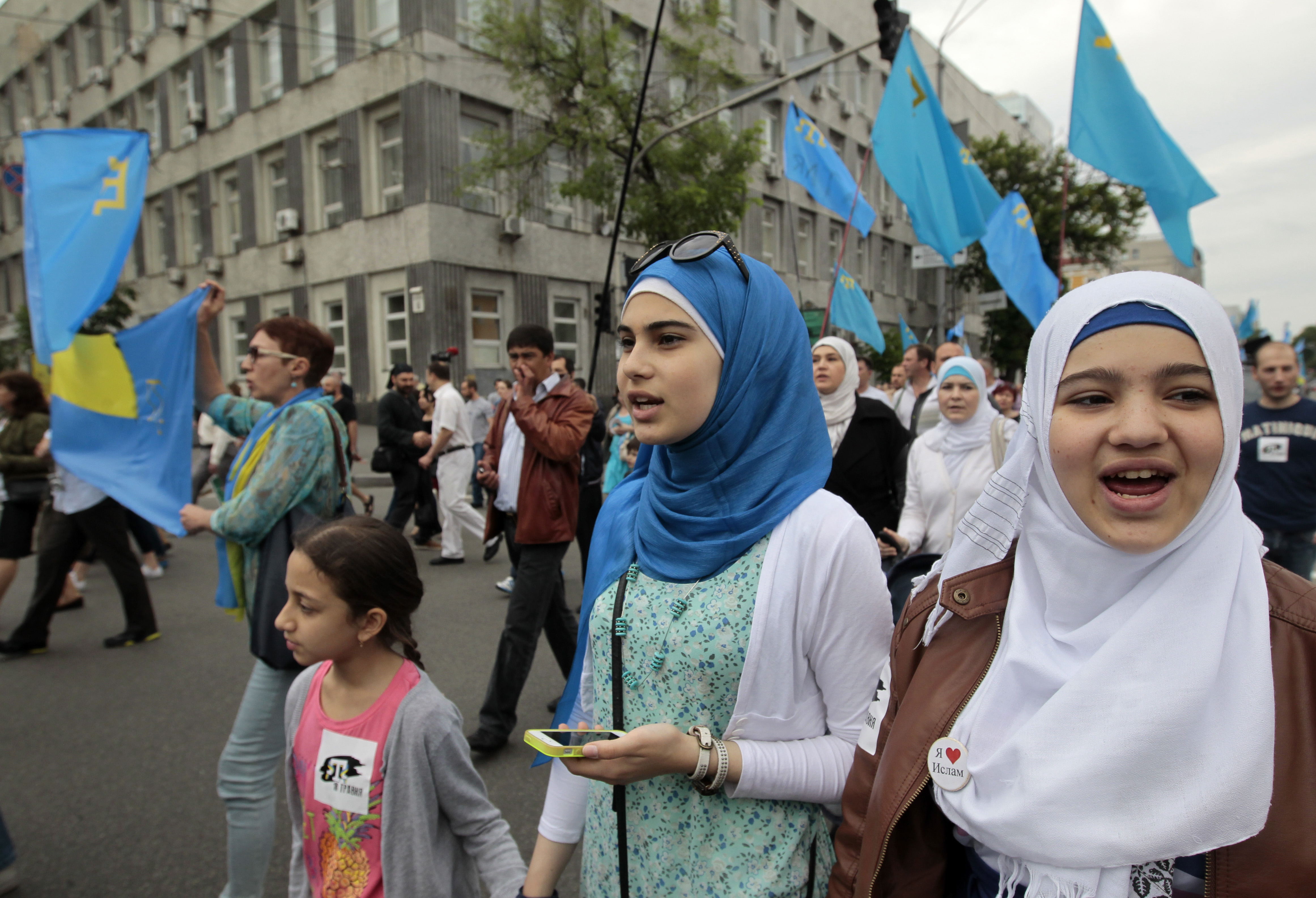Ukraine marks 1944 deportation of Crimea's Tatars