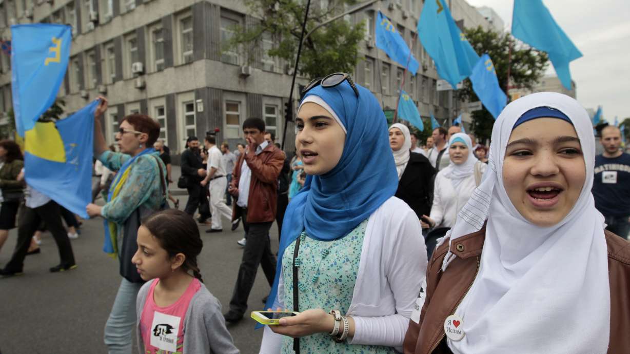 Ukraine marks 1944 deportation of Crimea's Tatars