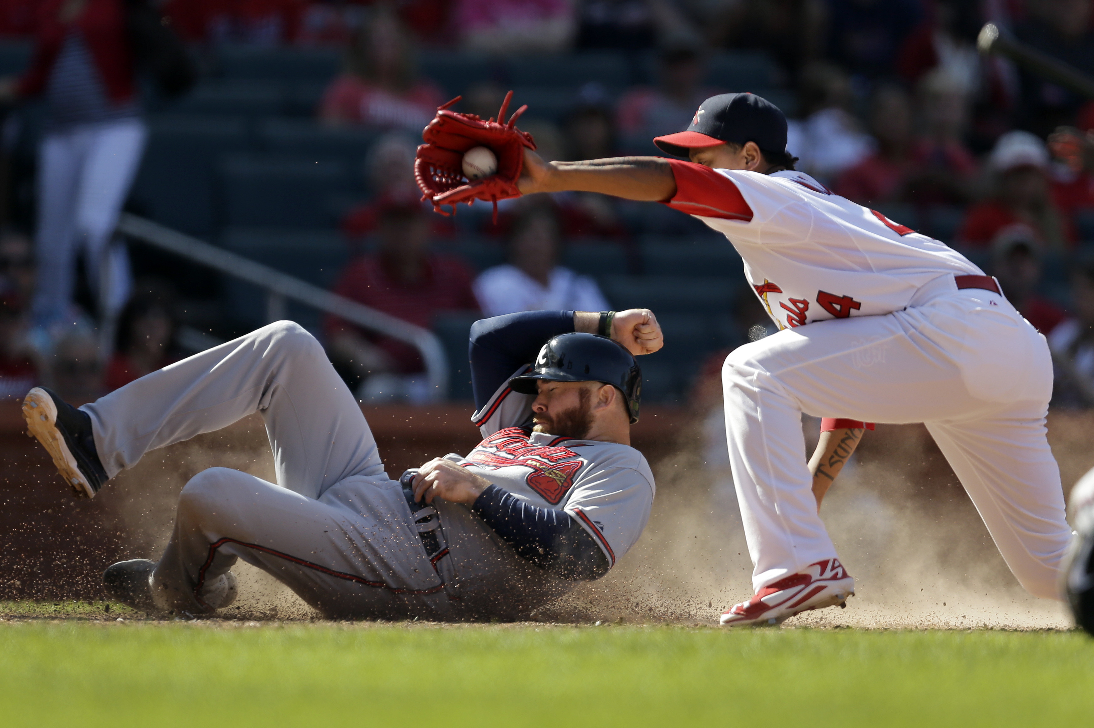 Rosenthal unable to hold lead, Cardinals fall 6-5