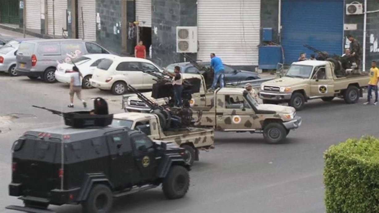 General's revolt threatens to new fight in Libya
