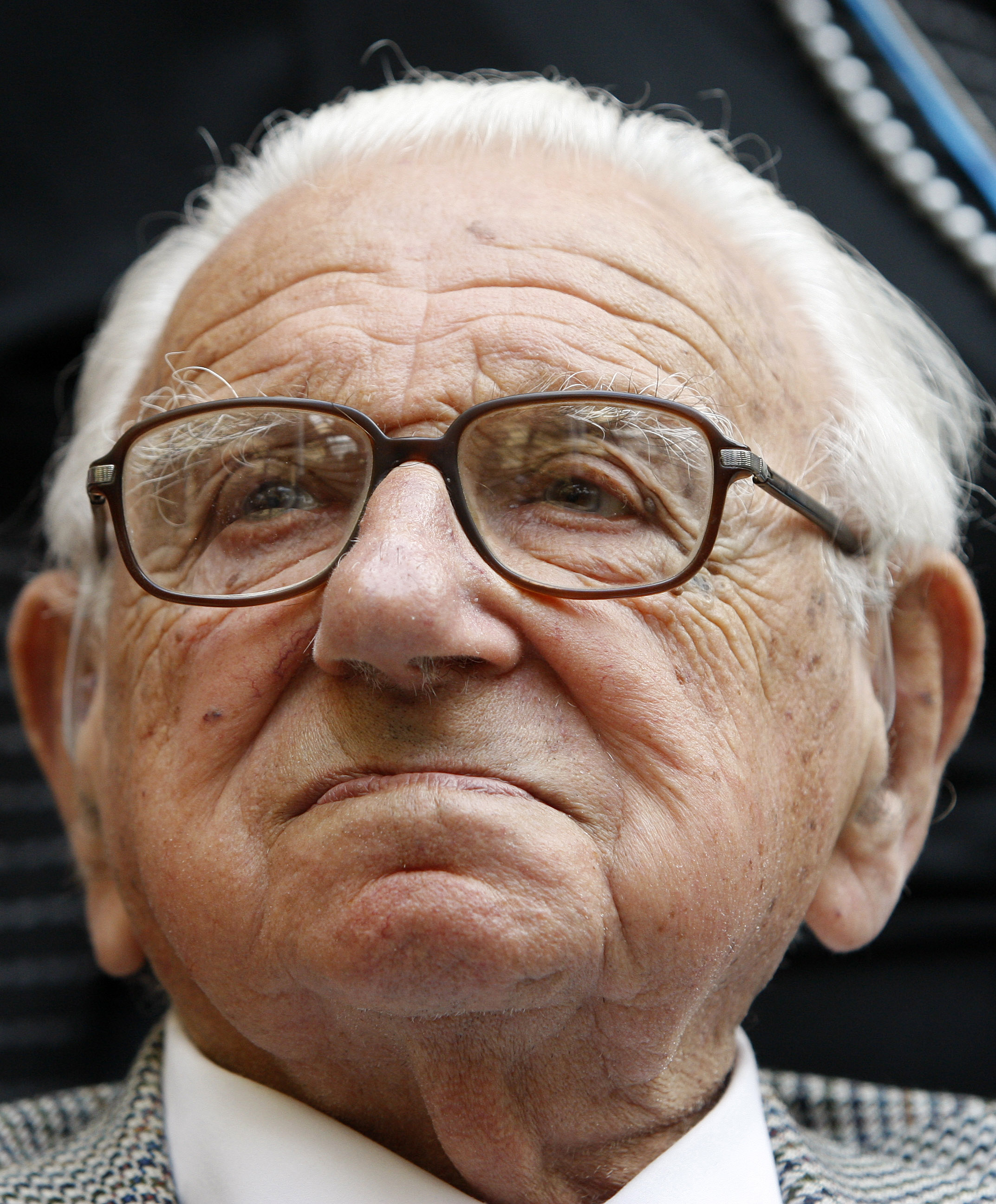 Czech president honors Sir Nicholas Winton