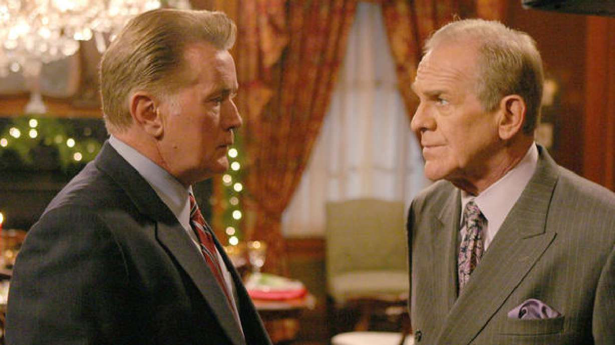 How families can turn binge watching into family time