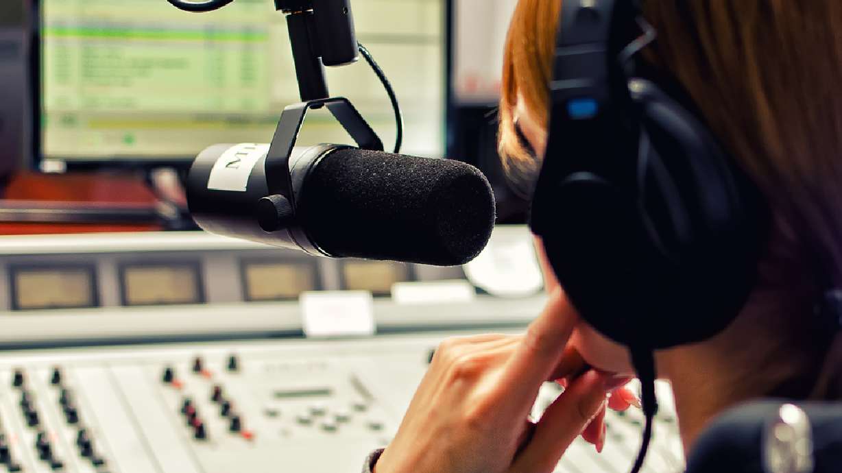 Live streaming radio station promotes local musicians
