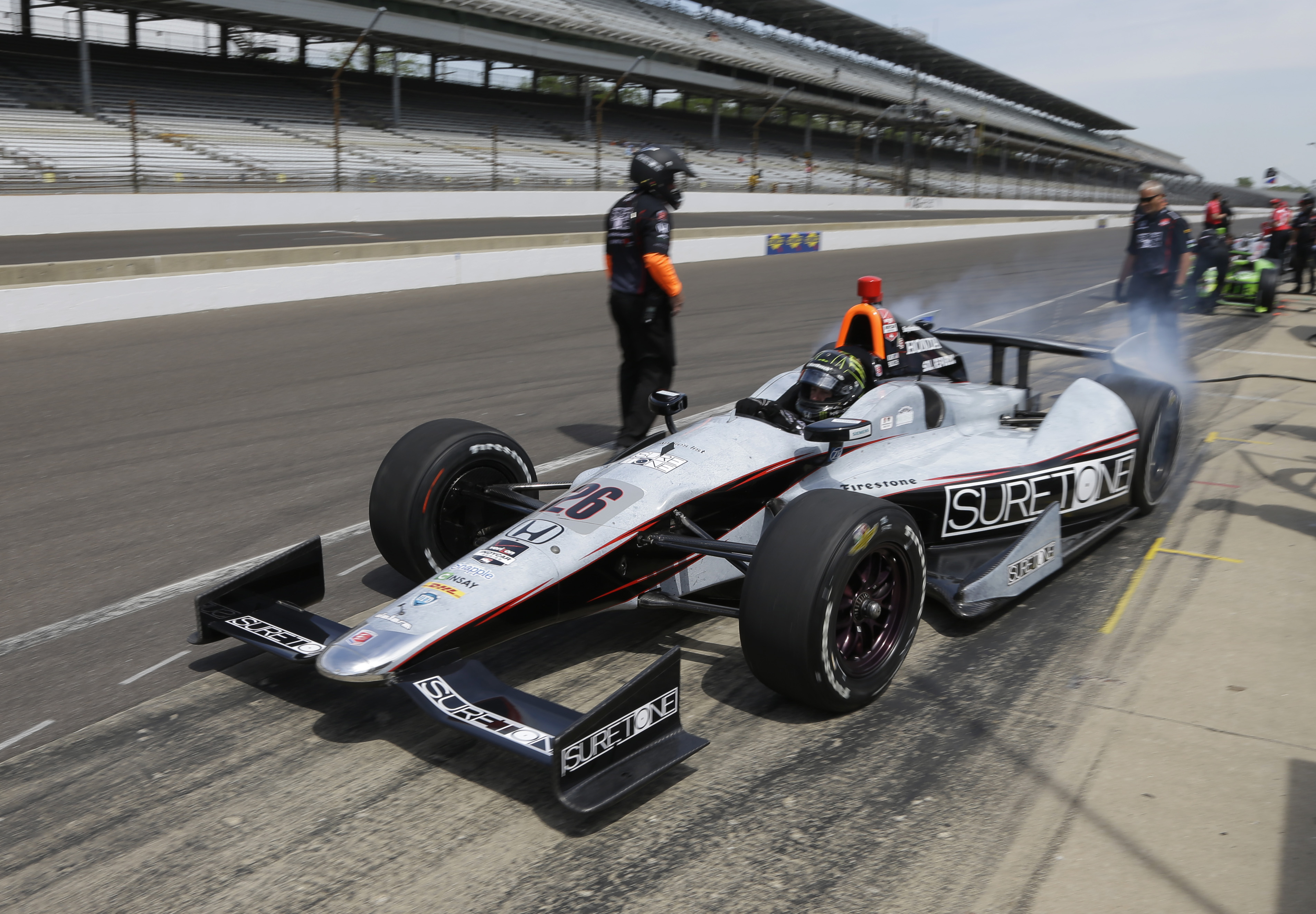 Kurt Busch crashes during Indy 500 practice