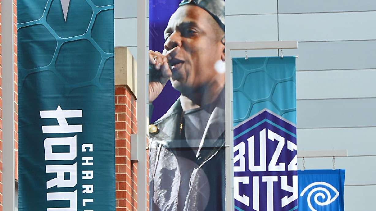 Bobcats officially become Hornets in Charlotte