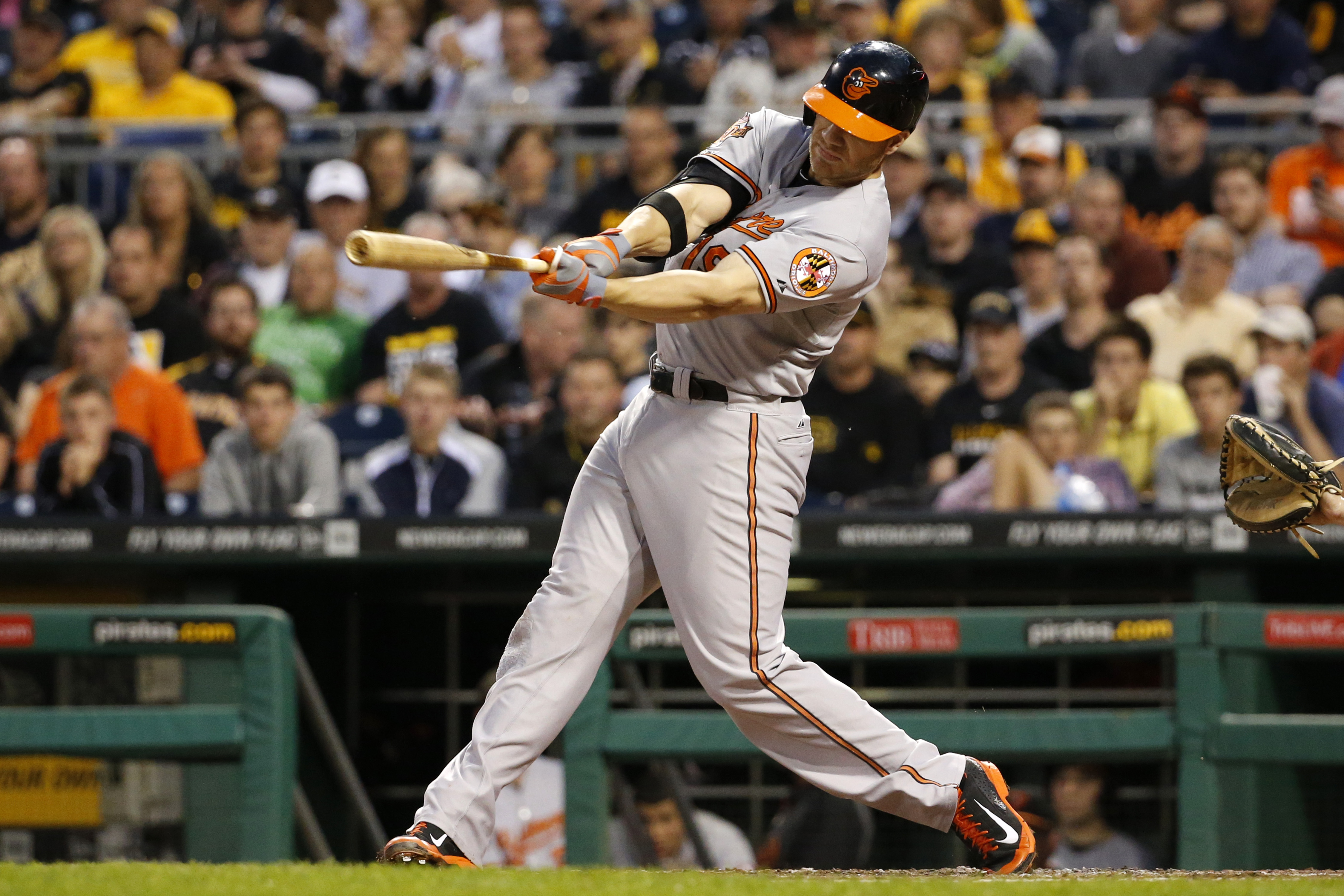 Davis hits 3 homers as Orioles beat Pirates 9-2