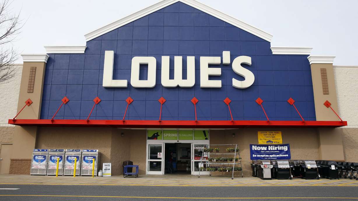 Lowe's 1Q results rise, but miss expectations