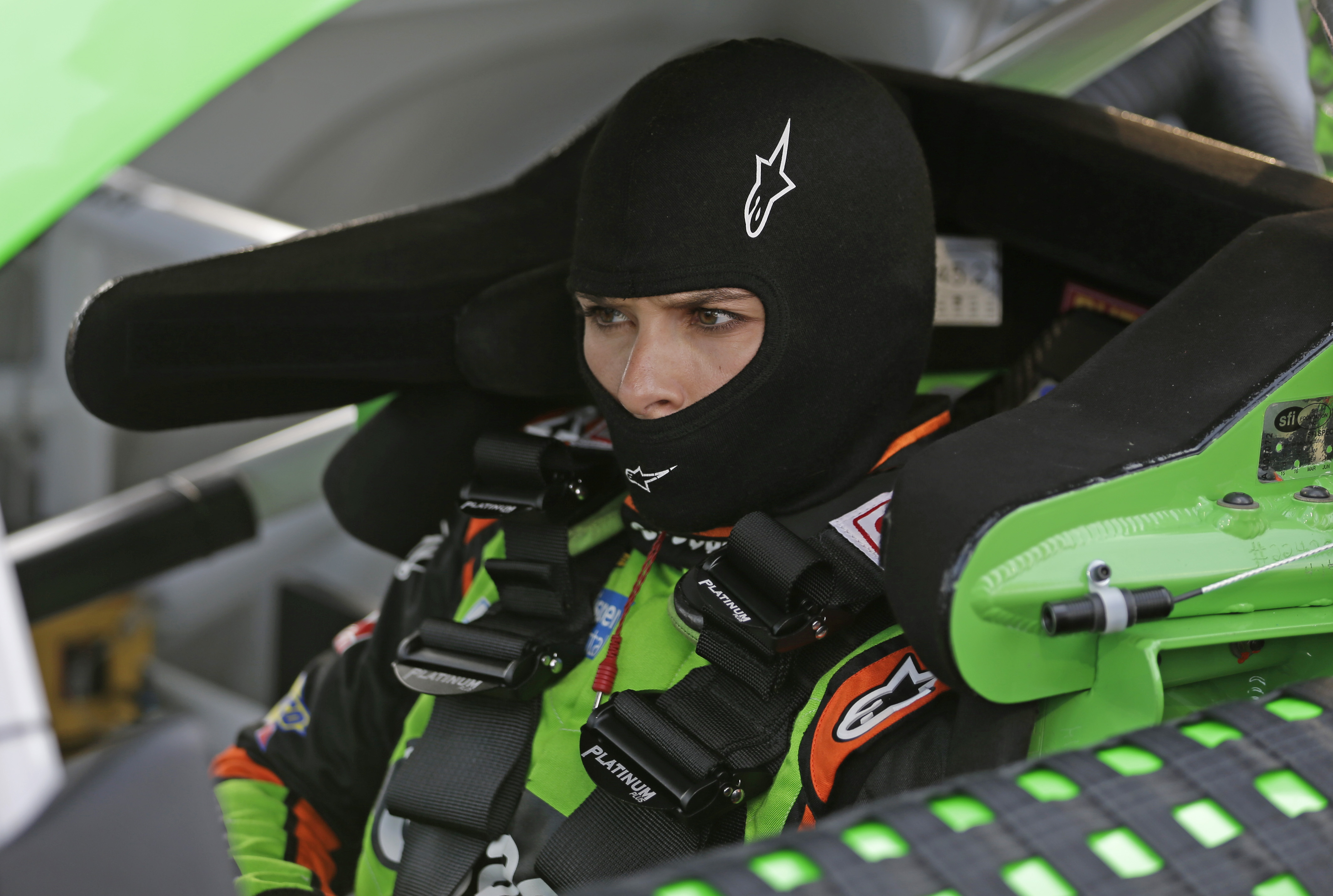 Johnson wins first pole of the year at Charlotte