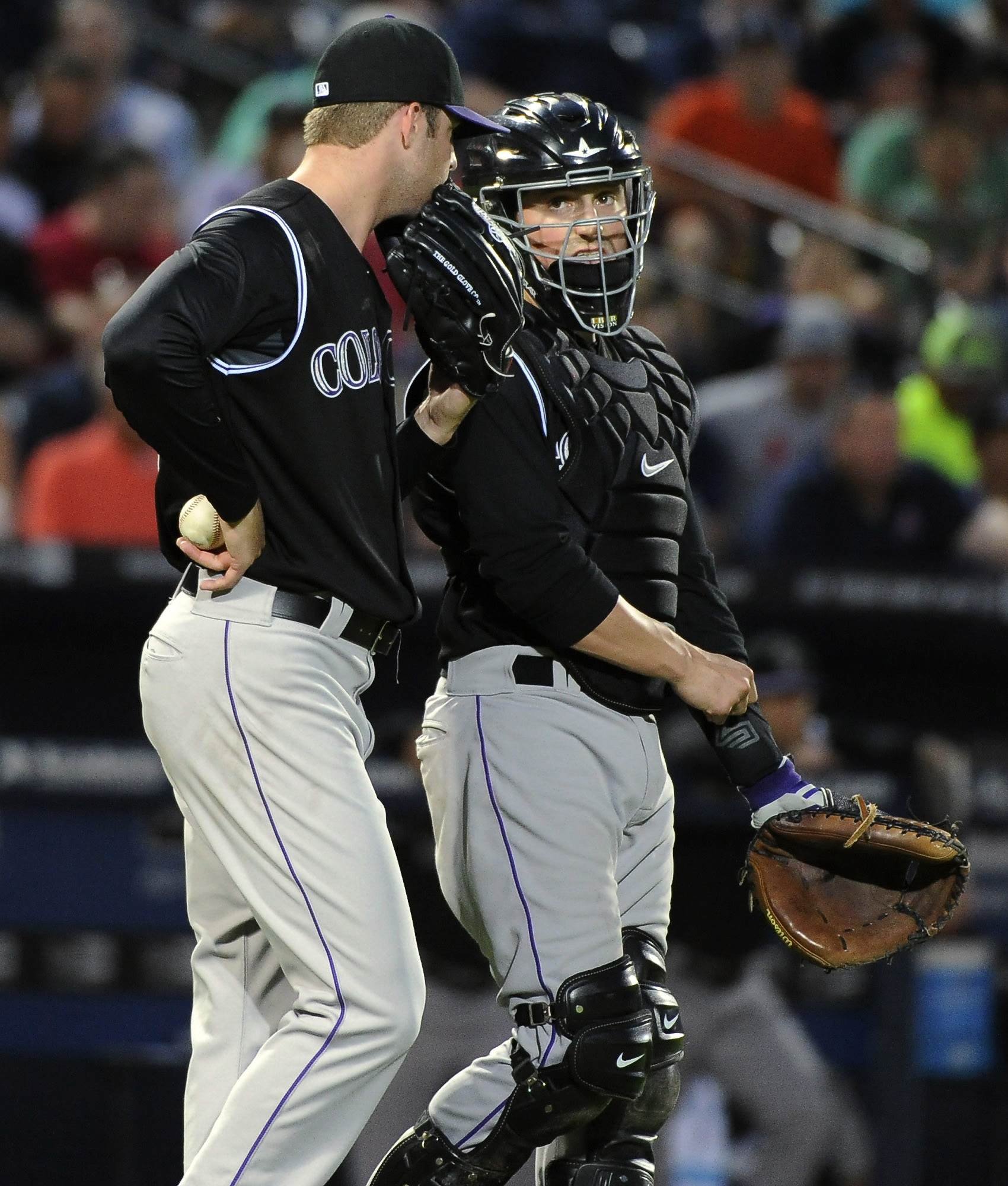 Laird delivers in 8th, Braves top Rockies 3-2
