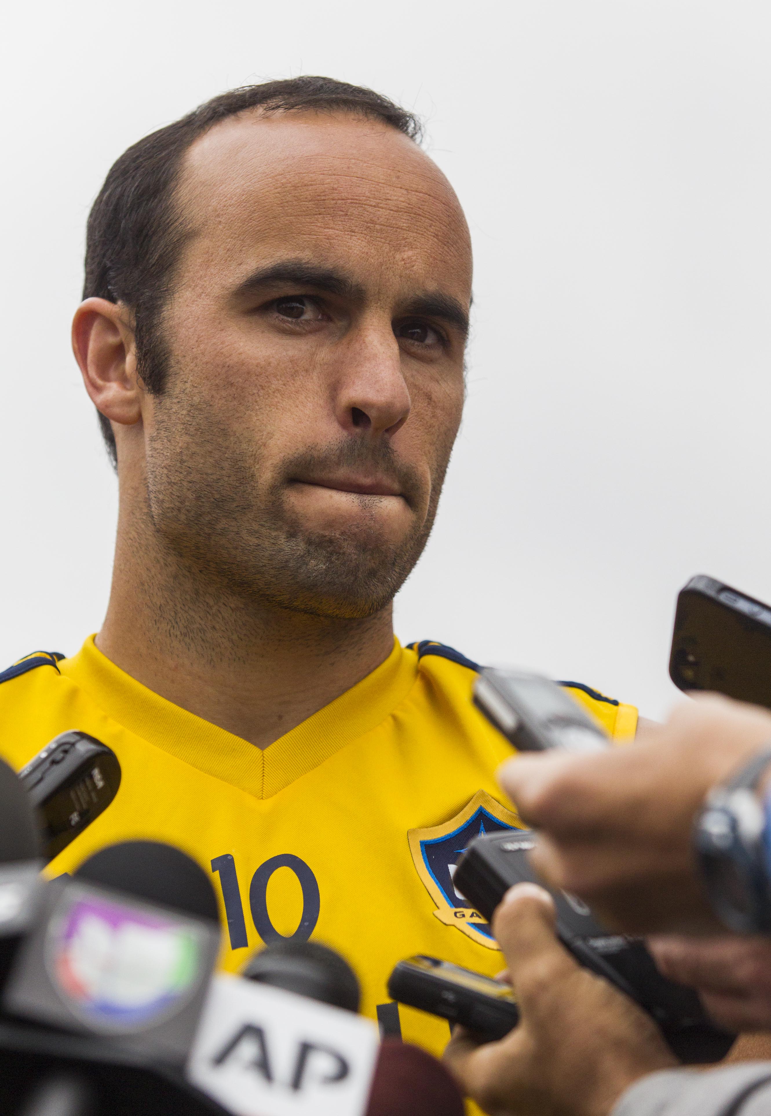 Donovan stunned to be cut from US World Cup team