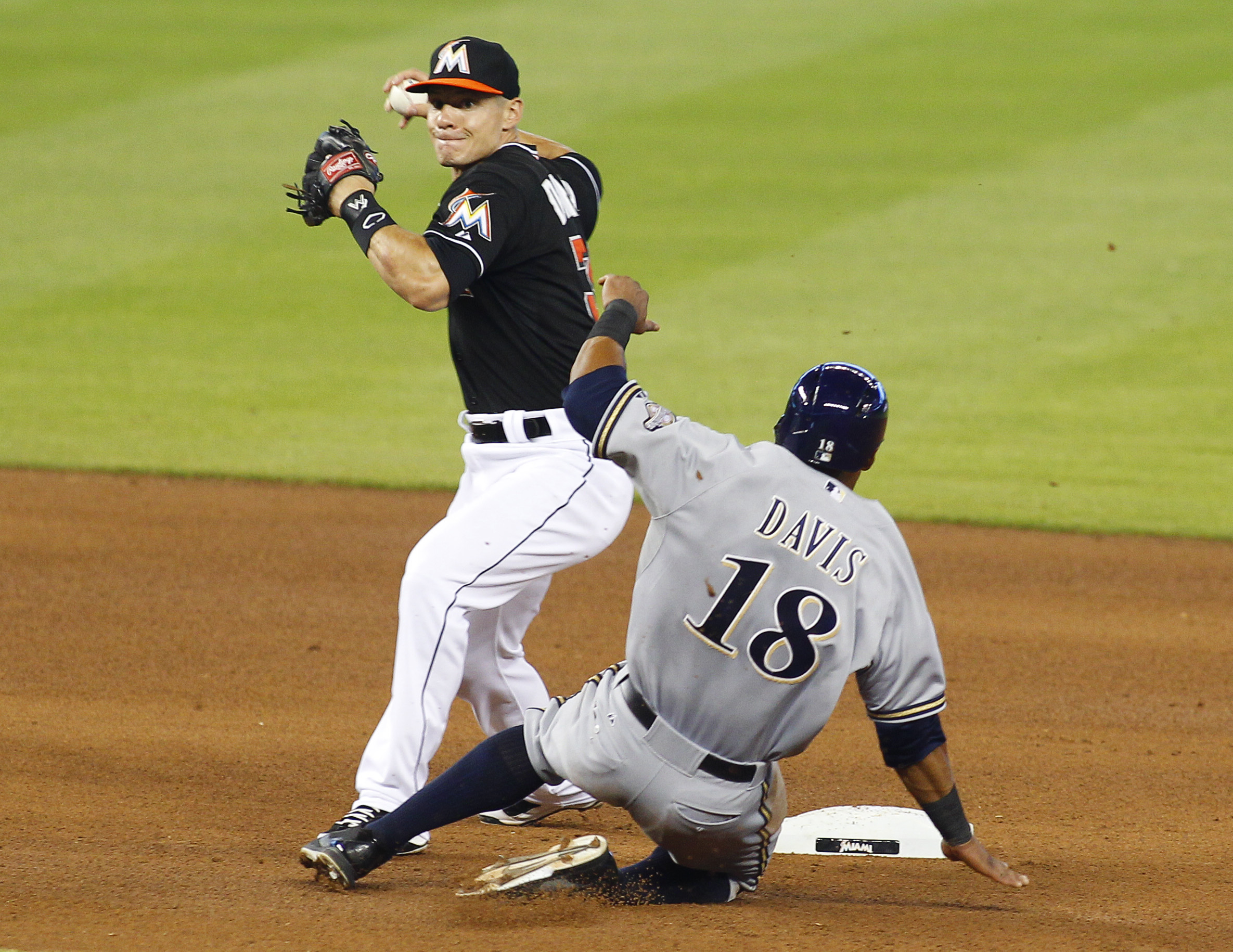 Gomez runs Brewers out of run in loss to Marlins