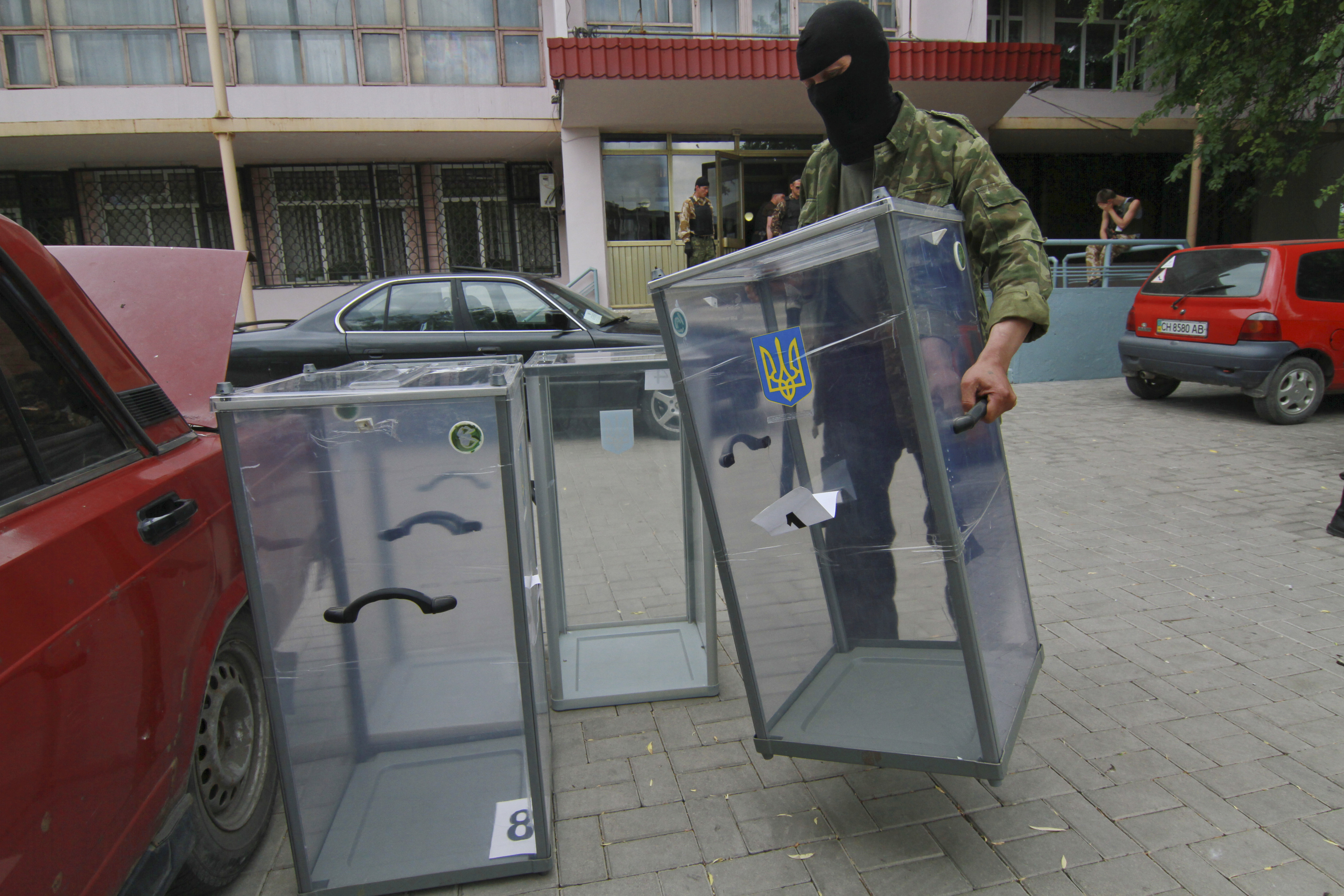 Ukraine's presidential vote: a step out of crisis