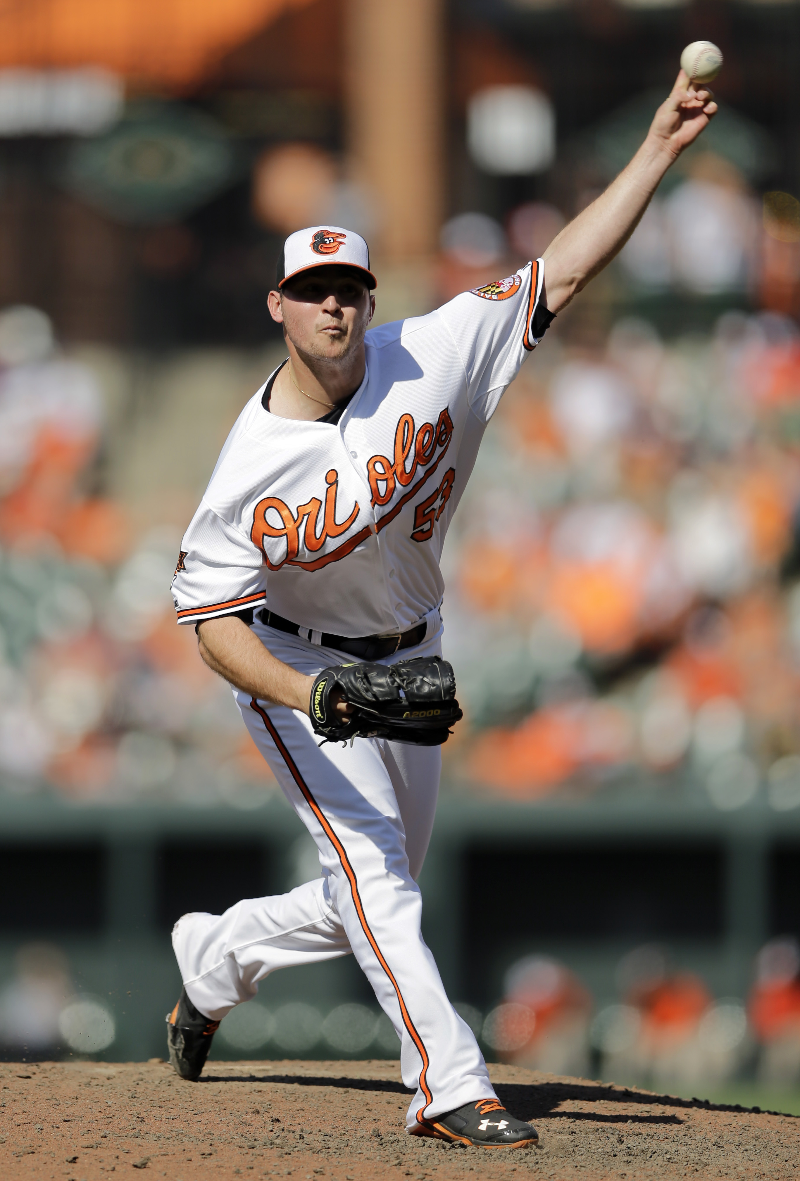 Machado, Cruz hit HRs as Orioles beat Indians 4-2