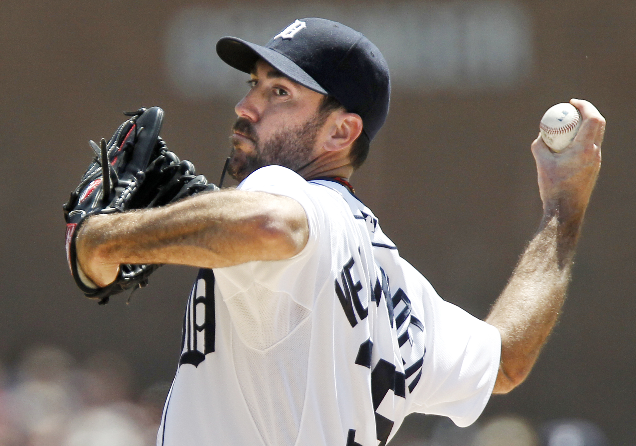 Verlander hit hard; Tigers lose to Rangers 12-4