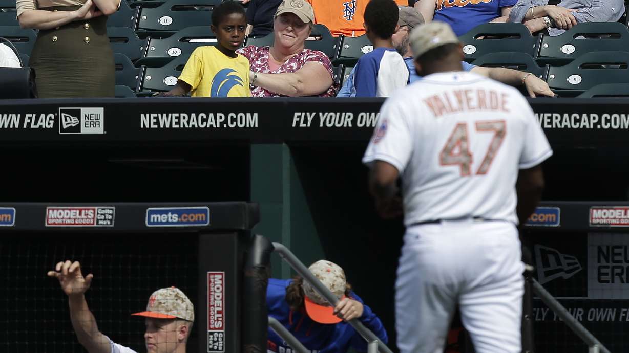 Mets fire hitting coach Hudgens after loss