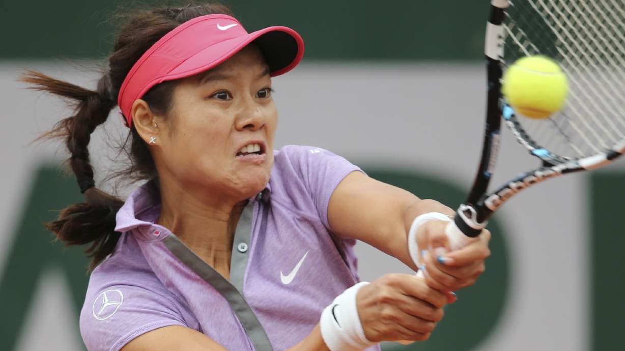 Li Na loses in 1st round at French Open