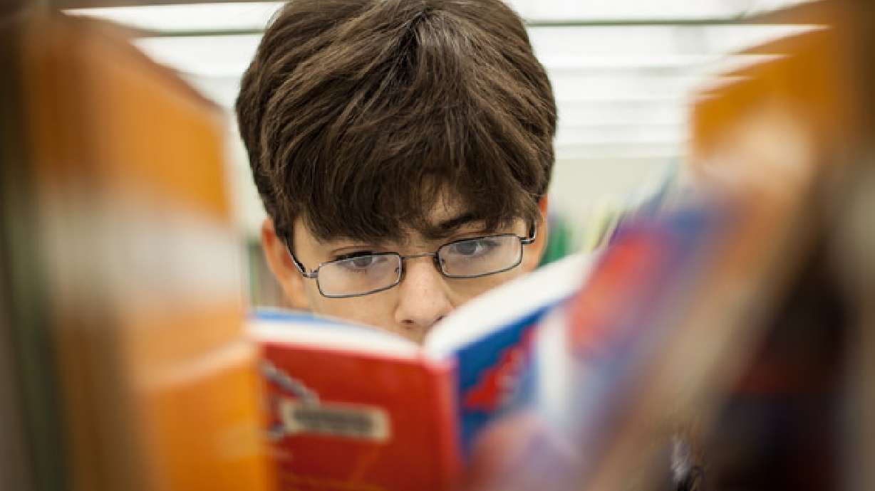 Tips to get teens reading during summer break