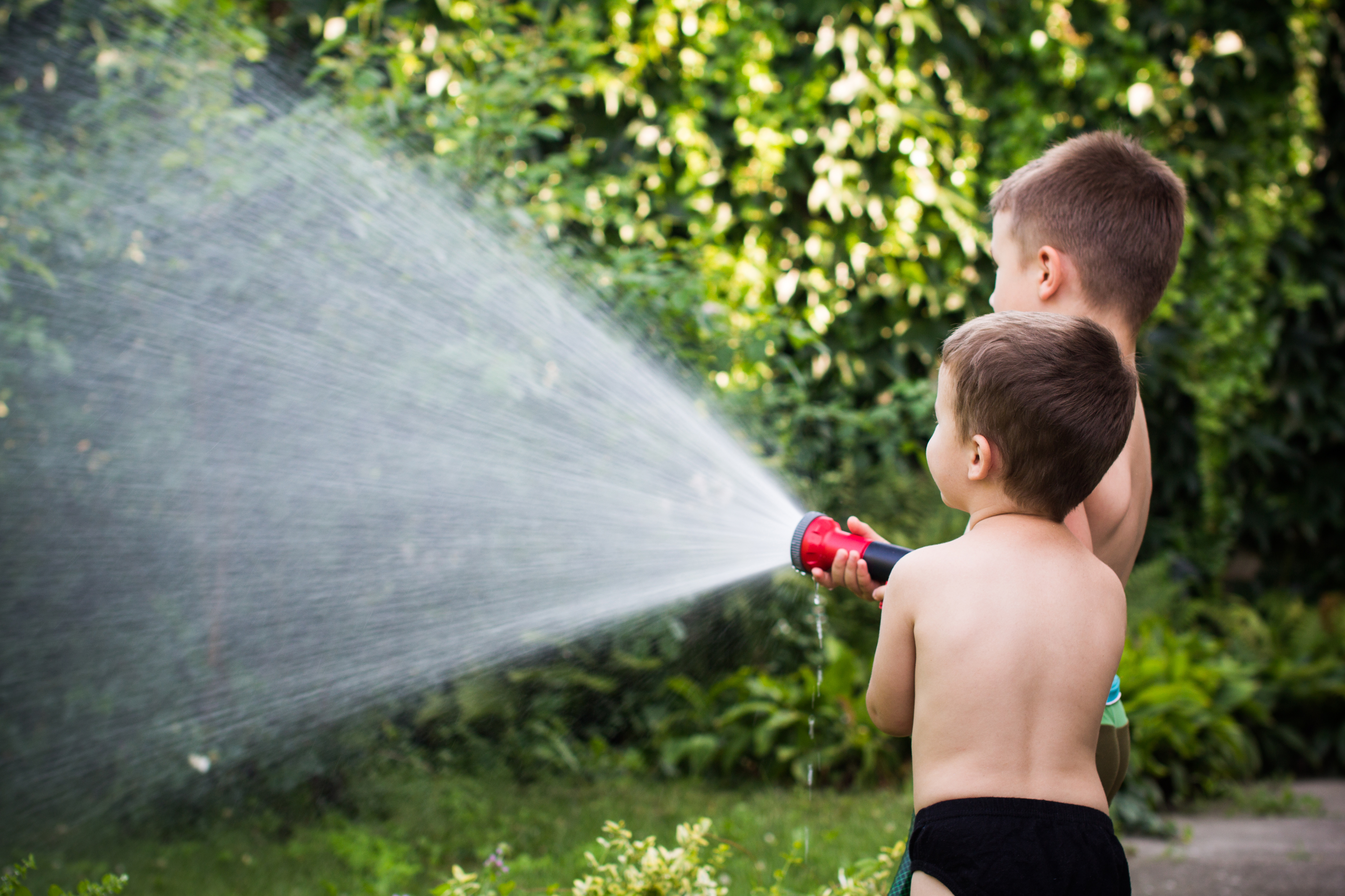 Una lista realística de actividades en familia para el verano