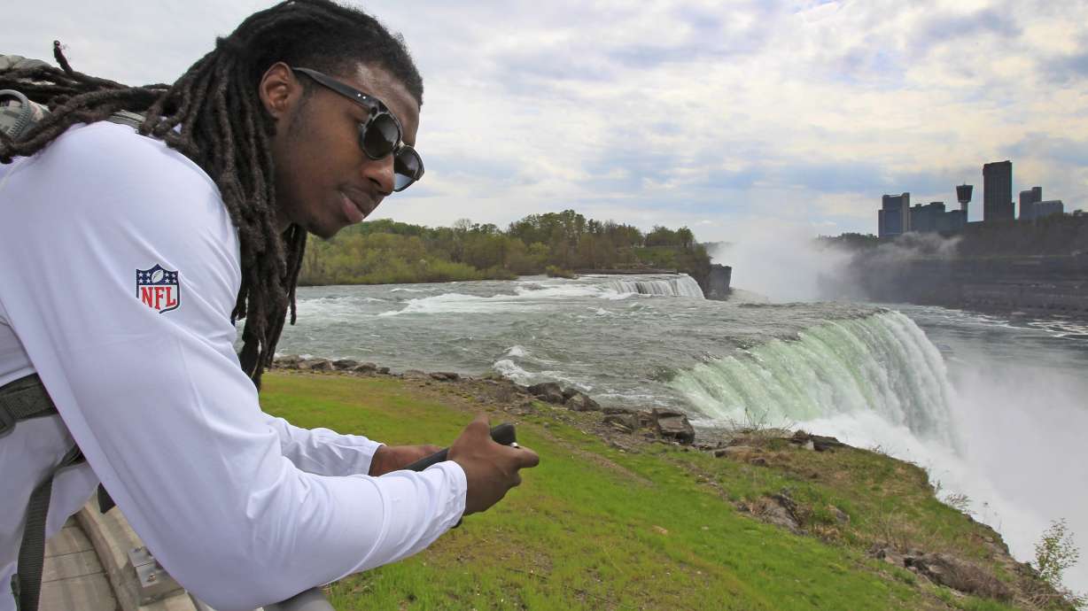 Bills WR Sammy Watkins signs rookie deal