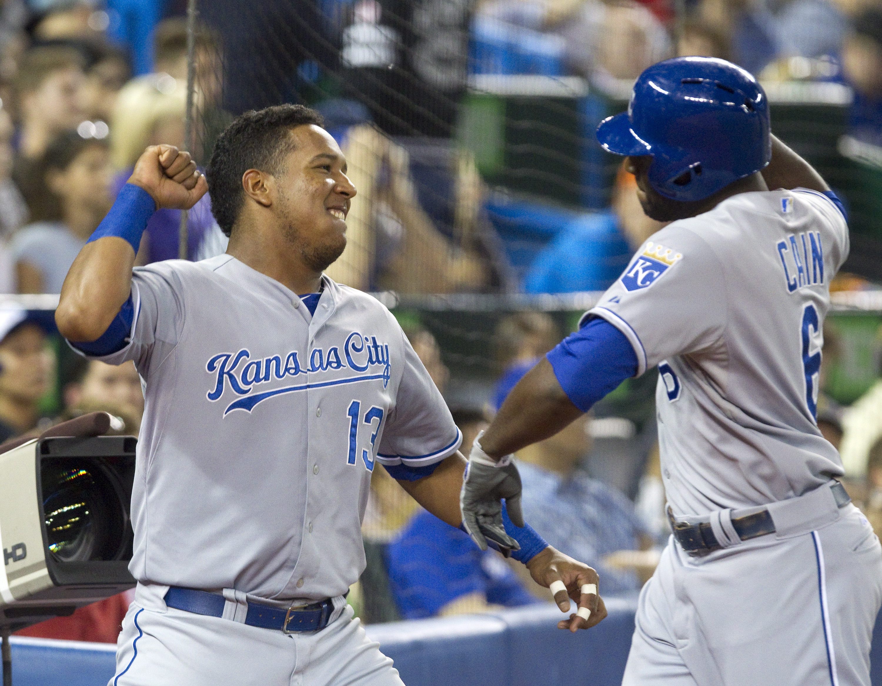 Cain and Gordon homer as Royals beat Blue Jays