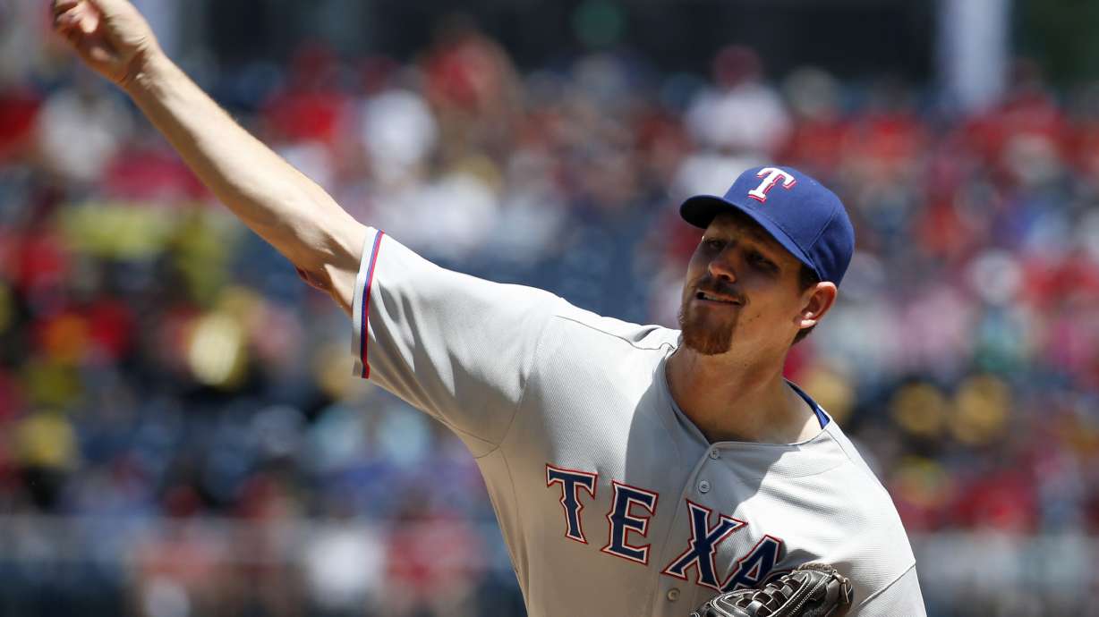 Tepesch roughed up as Nationals defeat Rangers10-2