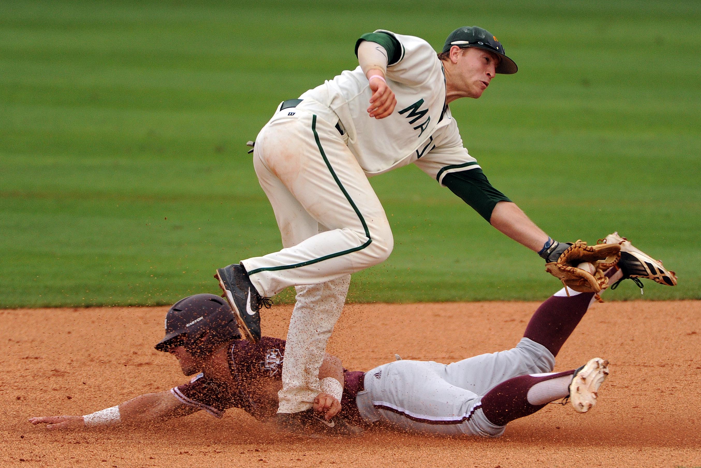 Texas A&M eliminates George Mason 7-3