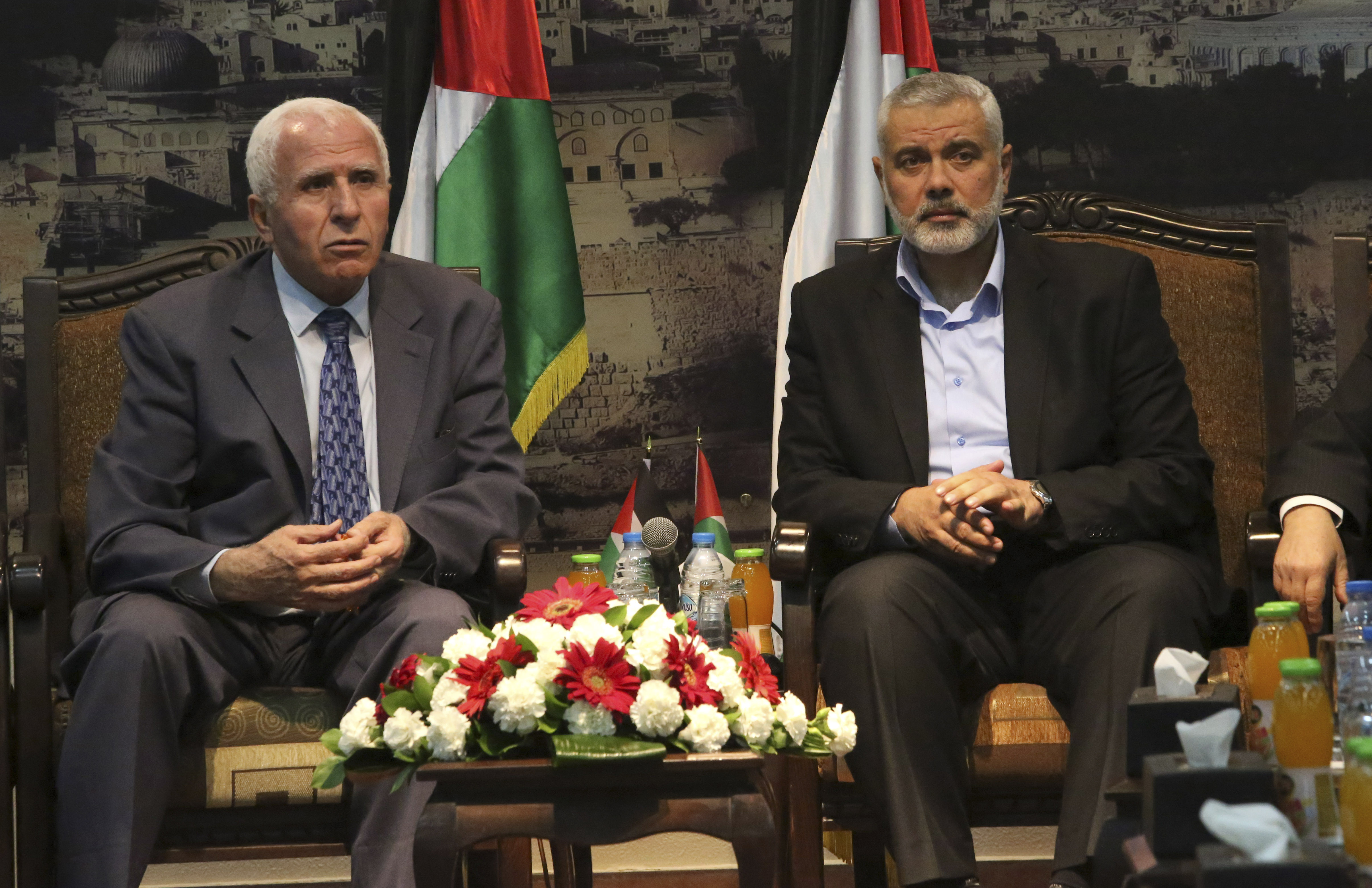 Palestinians form unity Cabinet amid Israel threat