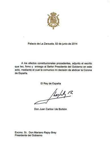 Rey Juan Carlos abdica en su hijo Felipe
