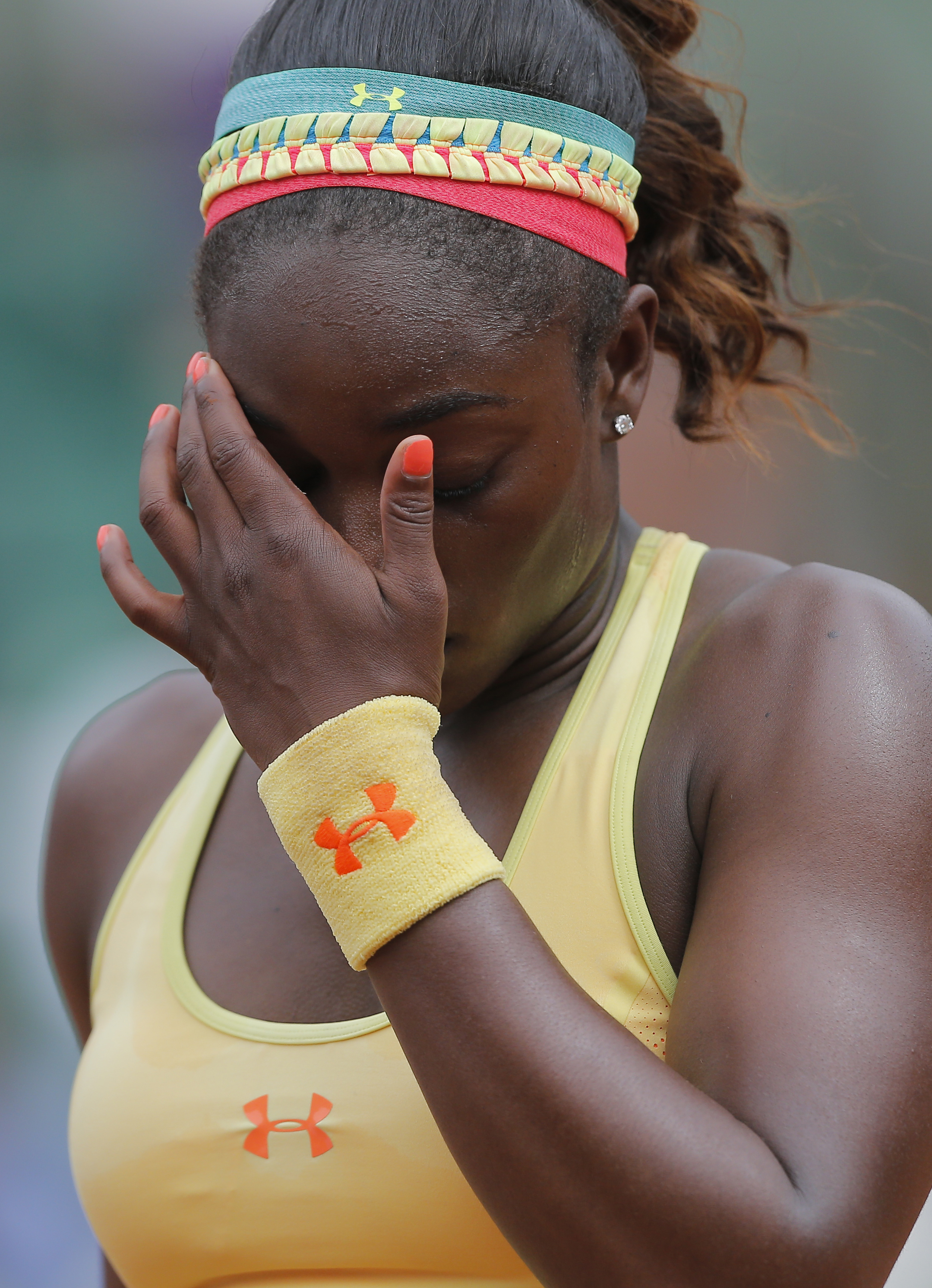 Last American singles player at French Open loses