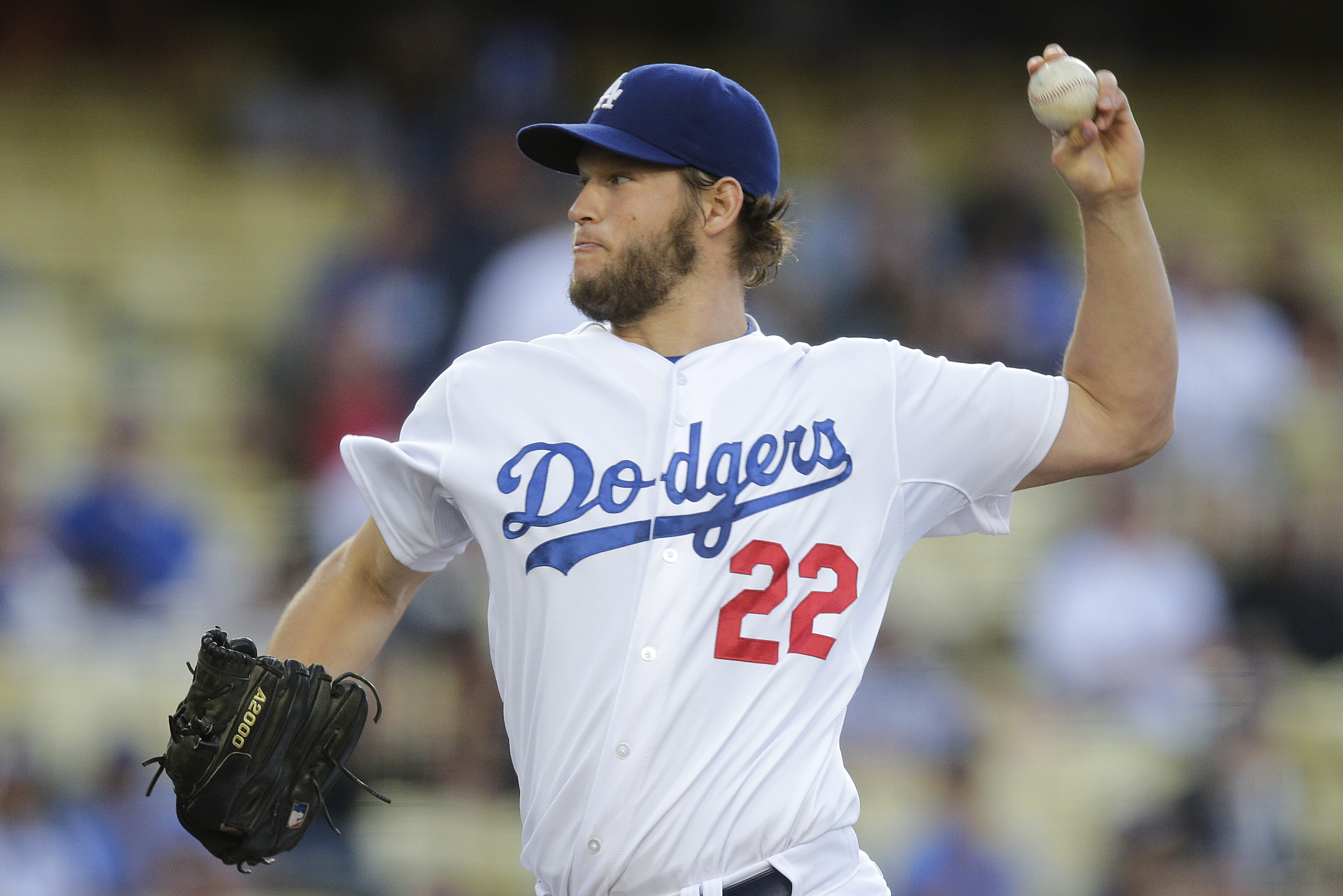 Kershaw pitches Dodgers to 5-2 win over White Sox