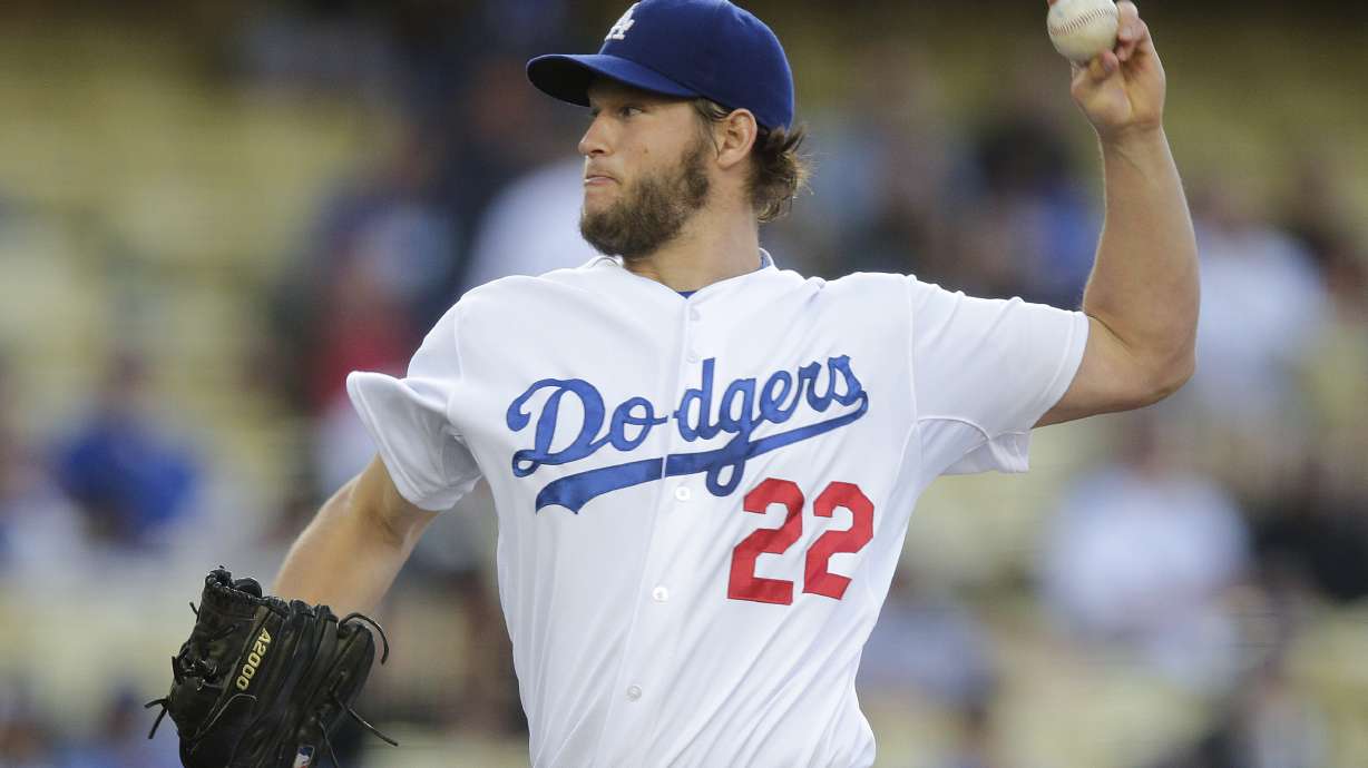 Kershaw pitches Dodgers to 5-2 win over White Sox