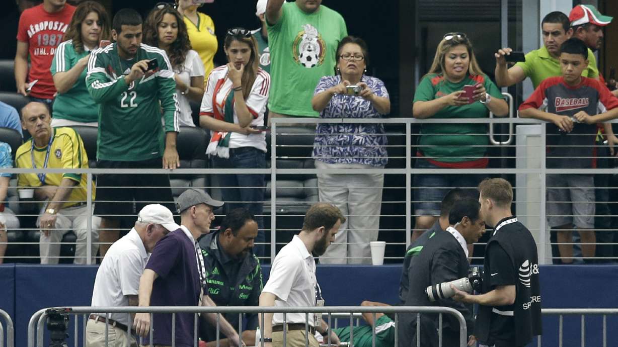 Ecuador: Castillo out for 3 weeks but in WC squad