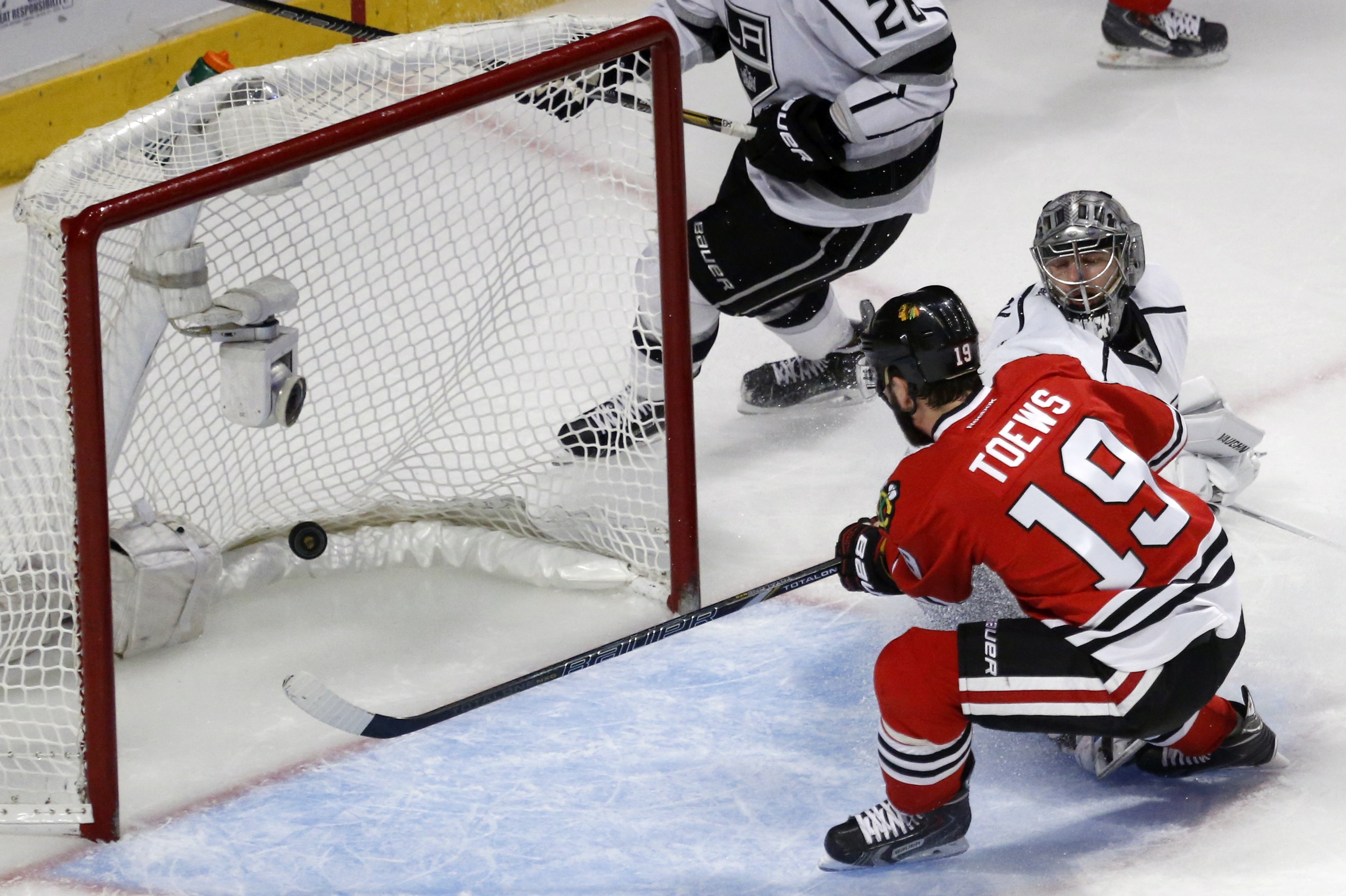 Top priority for Blackhawks: Lock in Toews, Kane